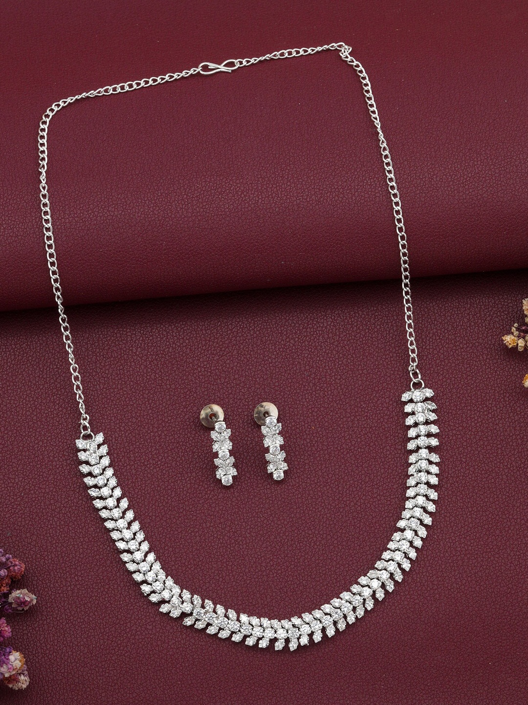 

ROFARWORD Gold-Plated Stone-Studded & Beaded Jewellery Set