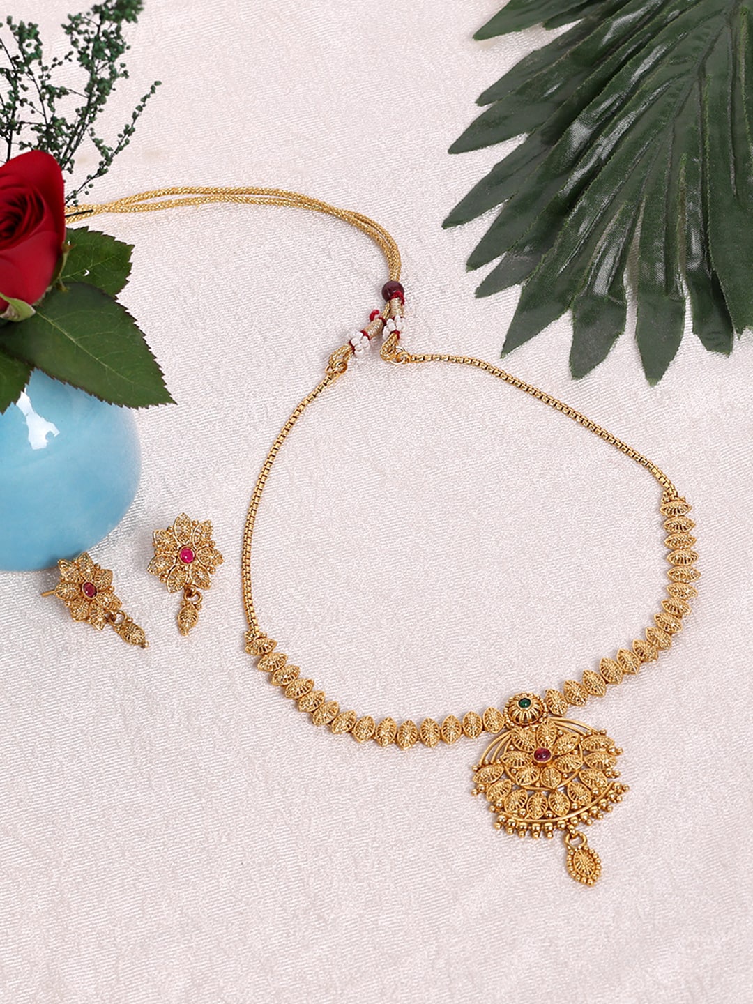 

ROFARWORD Gold-Plated Stones Studded & Beaded Necklace & Earring Jewellery Set