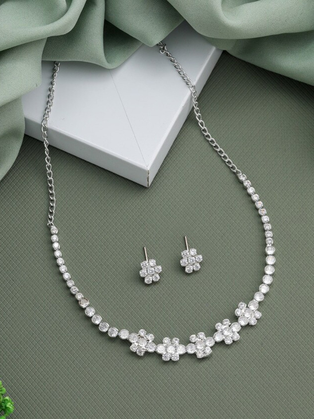 

ROFARWORD Gold-Plated Stone-Studded Jewellery Set