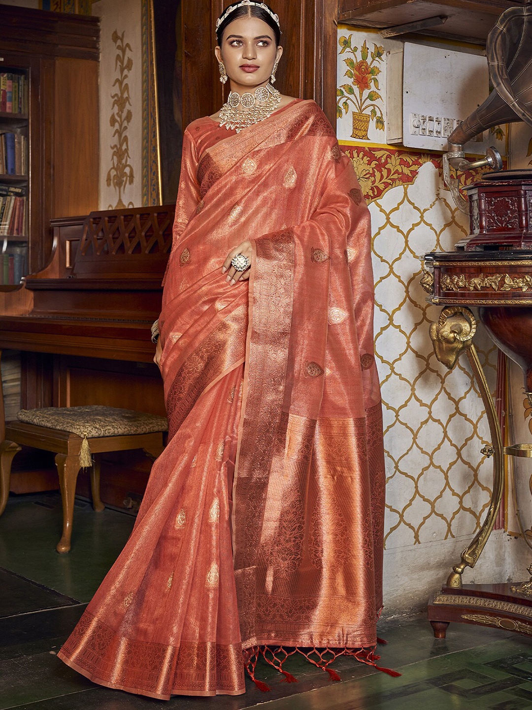 

ODETTE Ethnic Motifs Woven Design Zari Banarasi Saree, Red