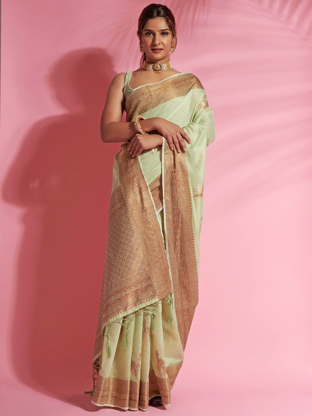 

ODETTE Floral Woven Design Zari Saree, Green