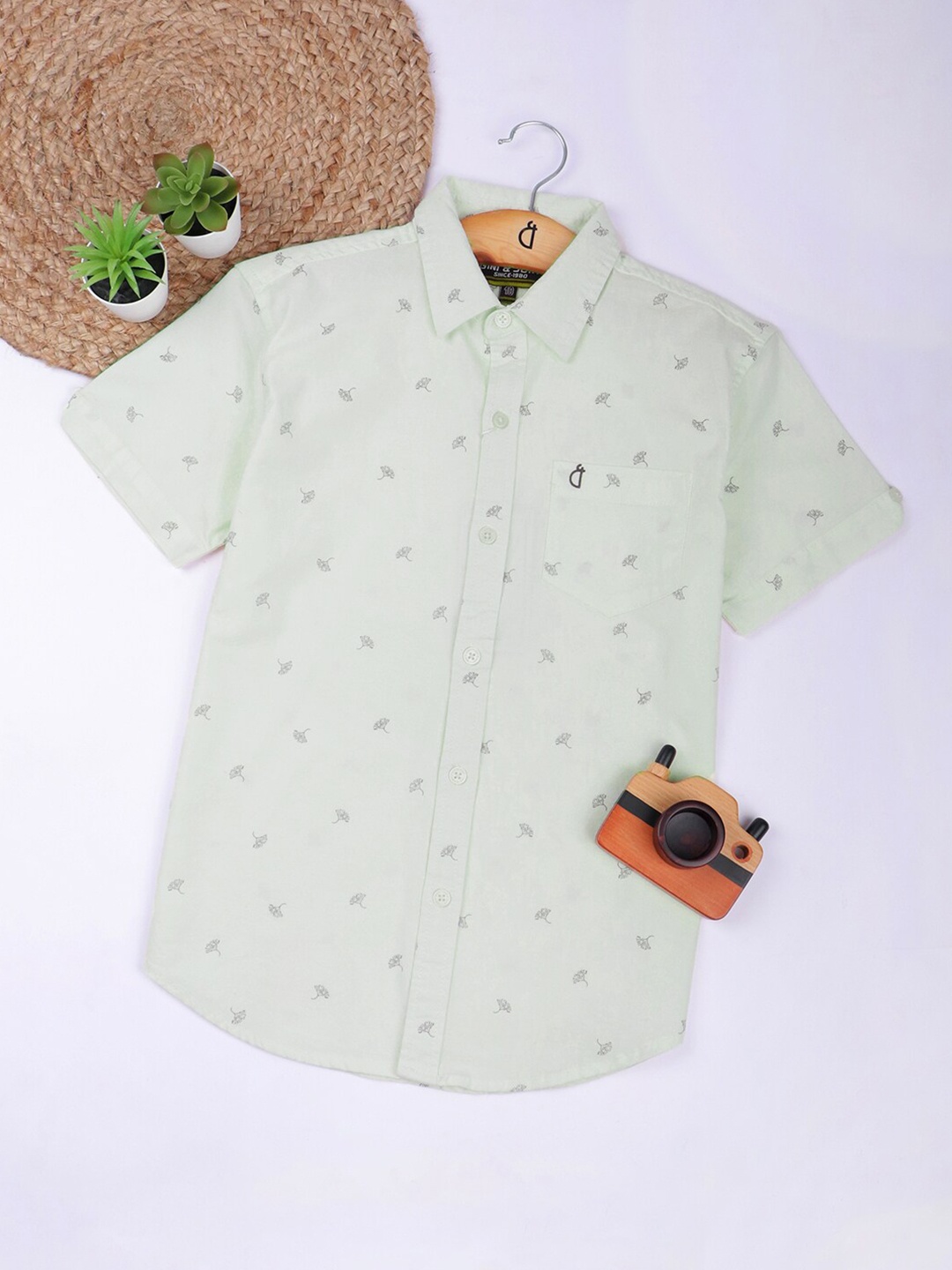 

Gini and Jony Boys Conversational Printed Cotton Casual Shirt, Green