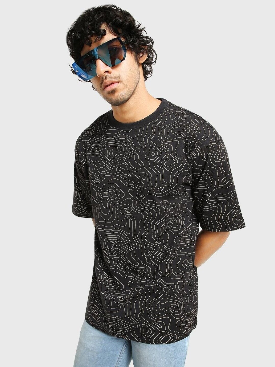 

Bewakoof Plus Round Neck Drop-Shoulder Sleeves Oversized Cotton T-Shirt, Black