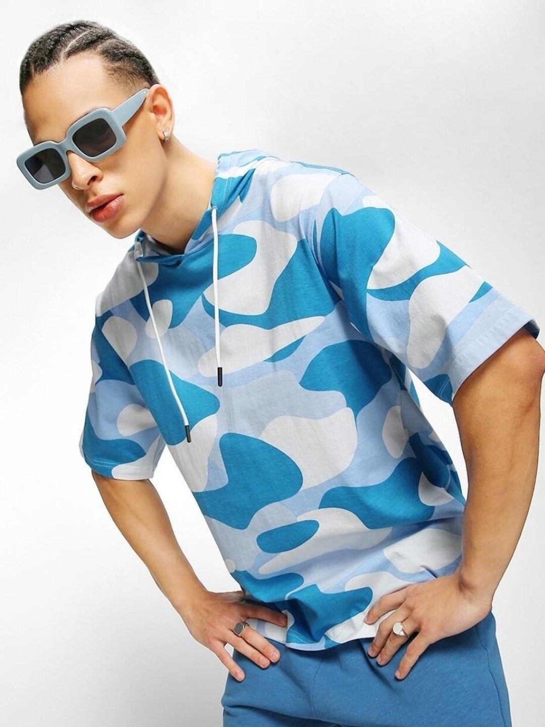 

Bewakoof Plus Camouflage Printed Hooded Cotton T-Shirt, White