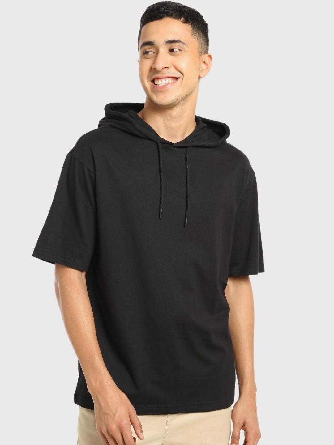 

Bewakoof Plus Plus Size Hooded Drop-Shoulder Sleeves Cotton T-shirt, Black