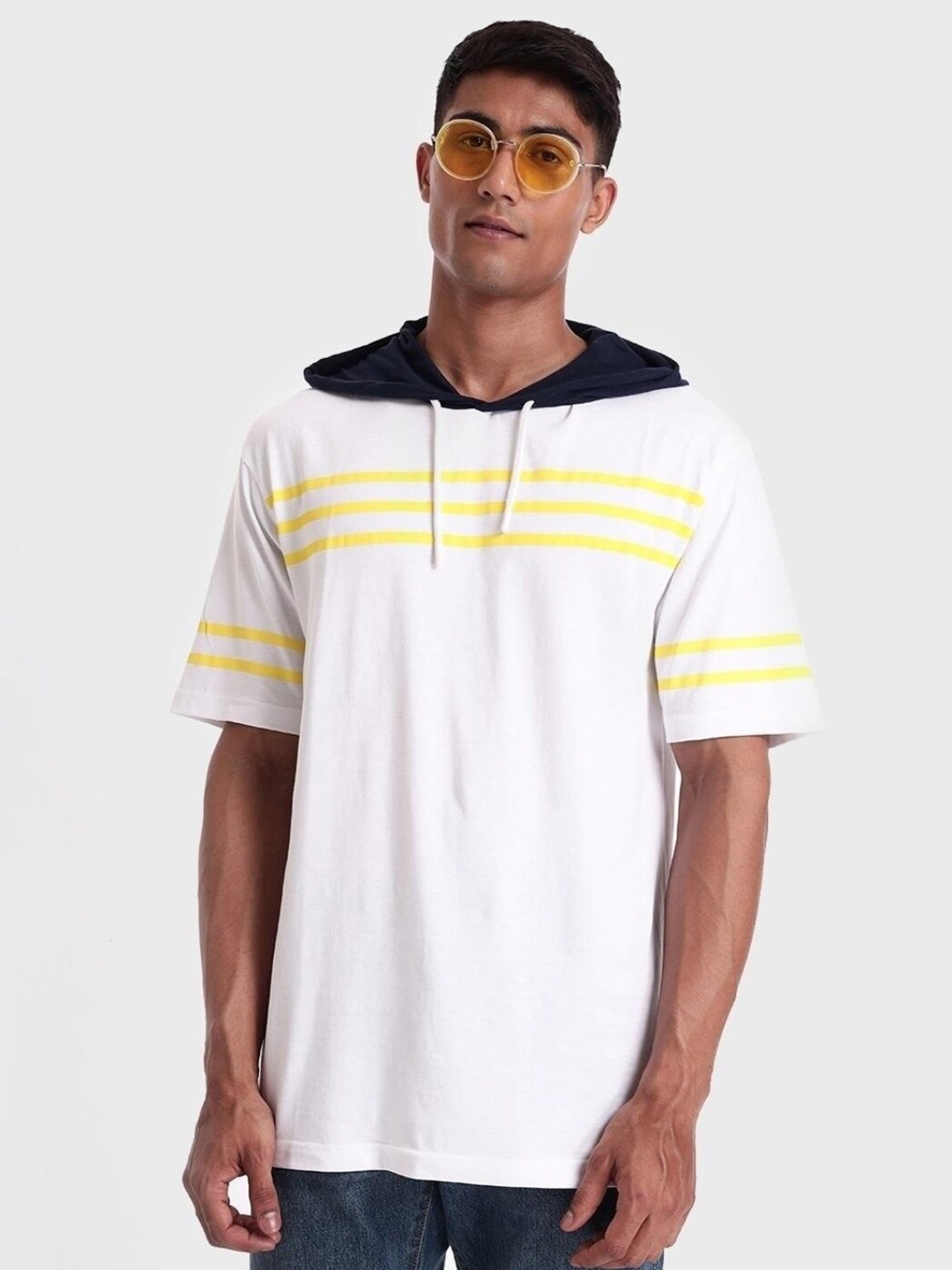 

Bewakoof Plus Striped Hooded Drop-Shoulder Sleeves Oversized Cotton T-Shirt, White