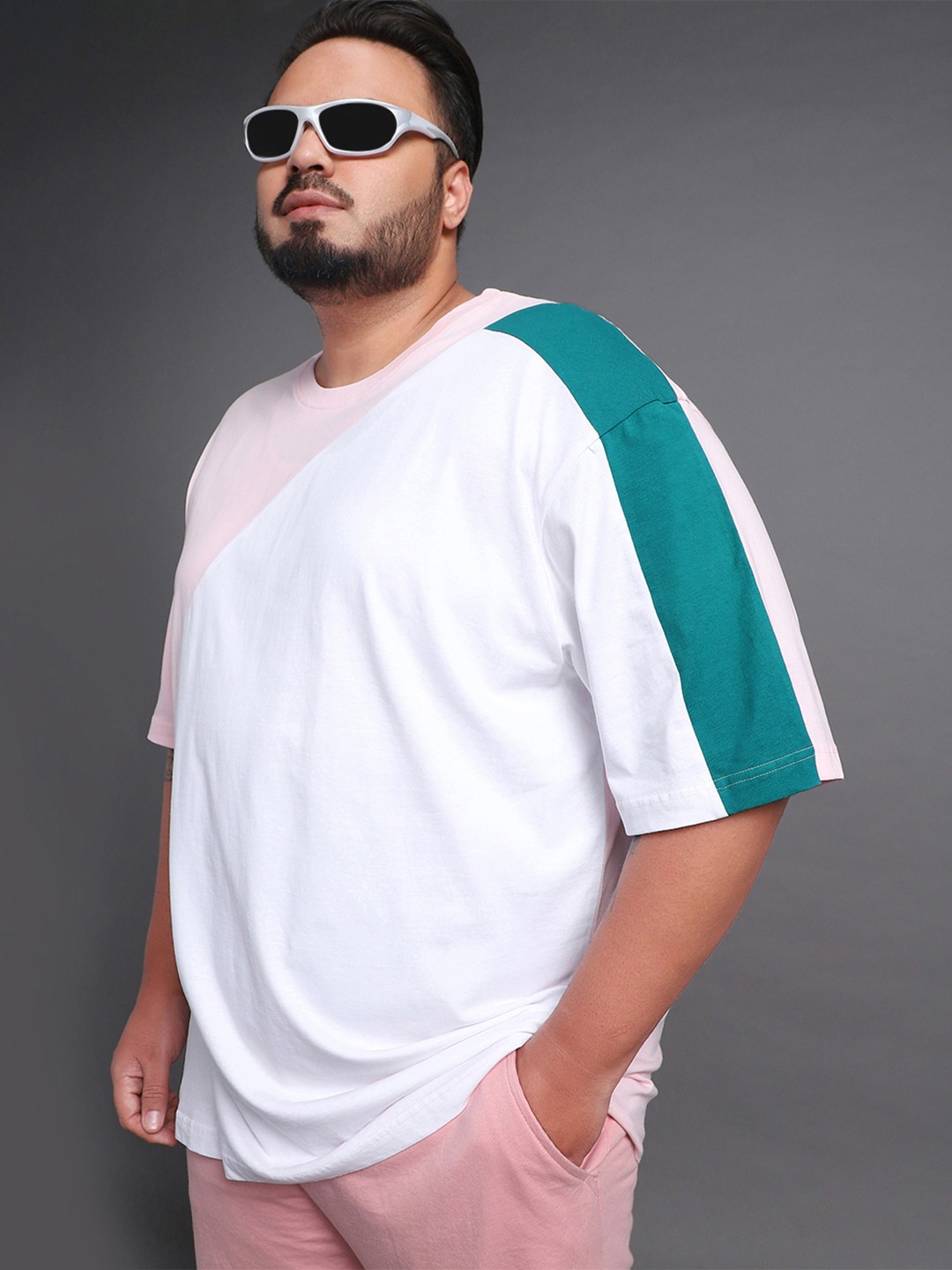

Bewakoof Men Plus Size Colourblocked T-shirt, Pink