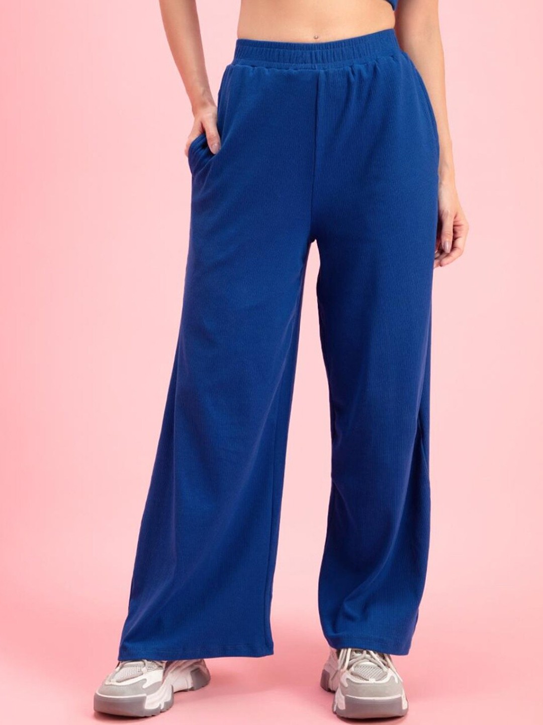 

Bewakoof Women Blue Mid-Rise Parallel Trousers