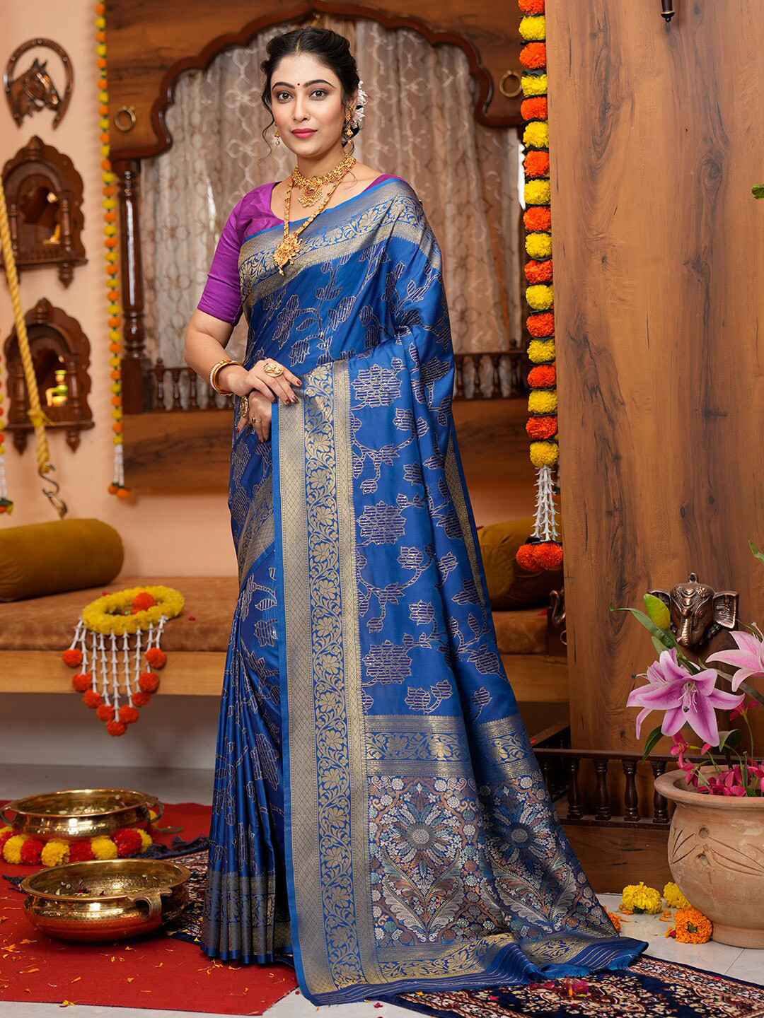 

KARAGIRI Floral Woven Design Silk Blend Kanjeevaram Saree, Blue