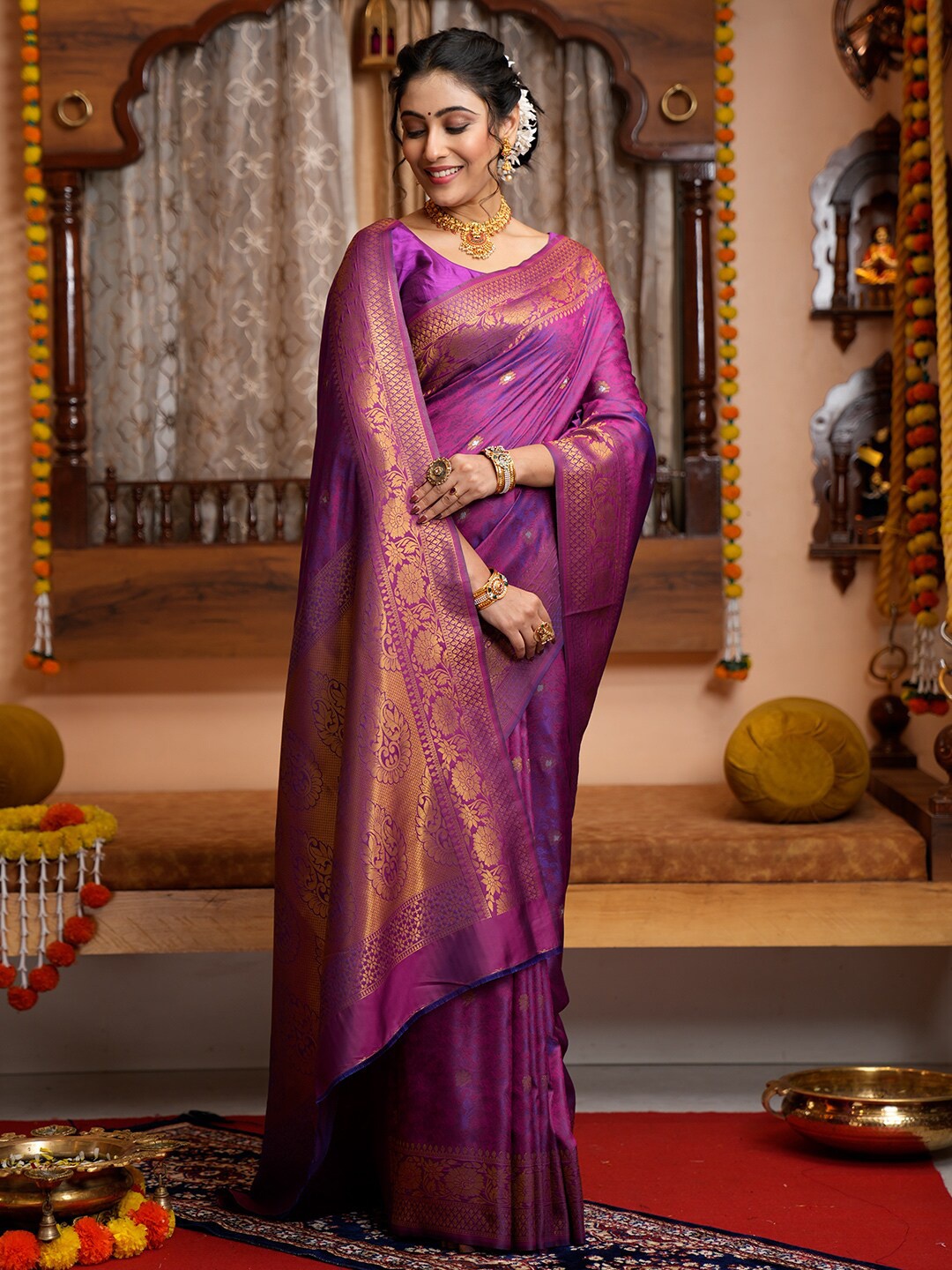 

KARAGIRI Floral Woven Design Kanjeevaram Saree, Violet