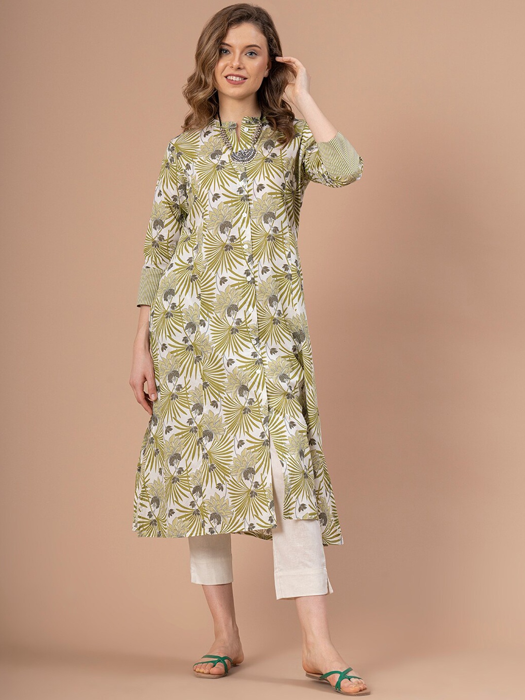 

Mode by Red Tape Floral Printed Mandarin Collar Cotton Kurta, Green