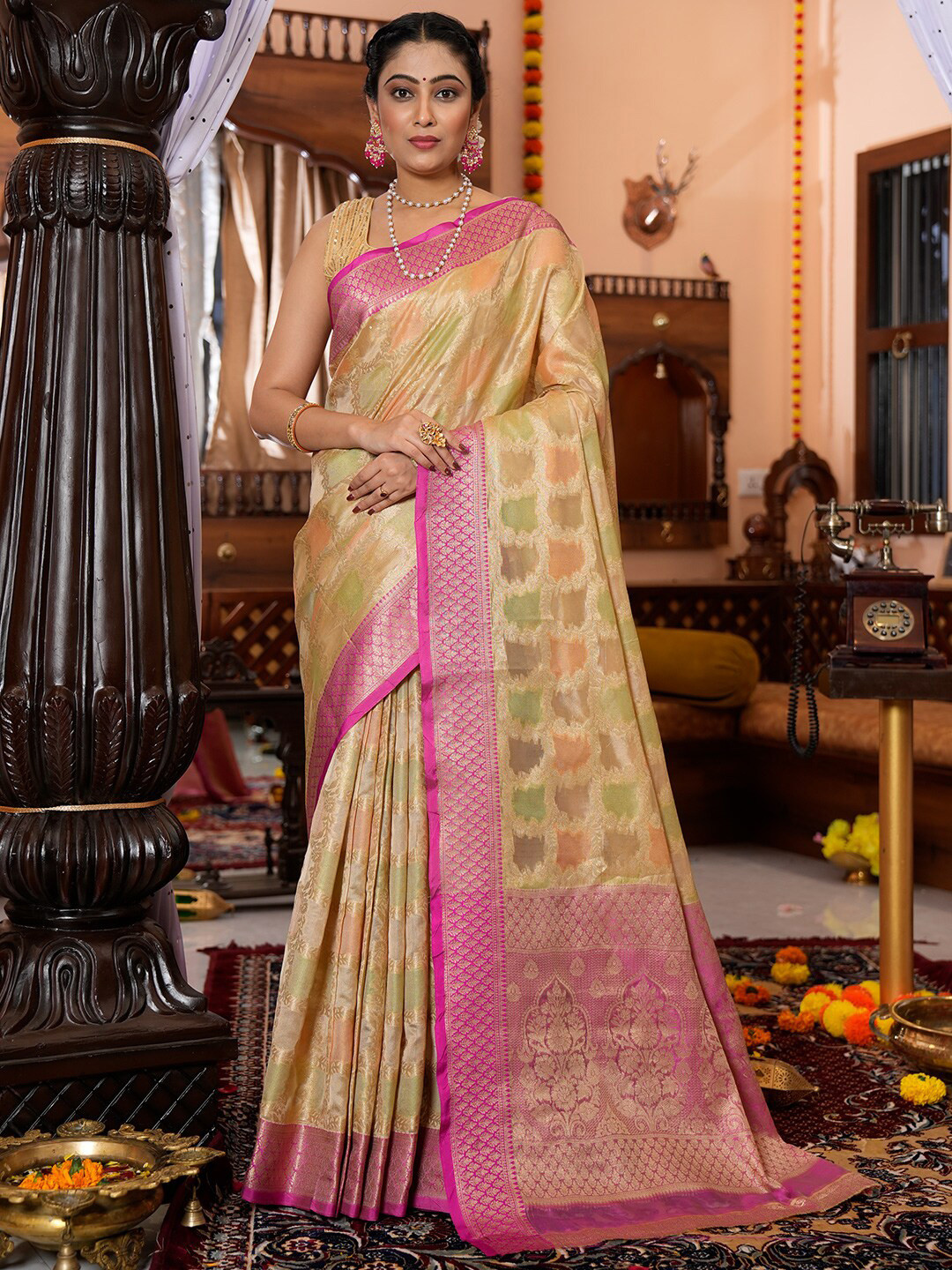 

KARAGIRI Floral Woven Design Saree, Beige