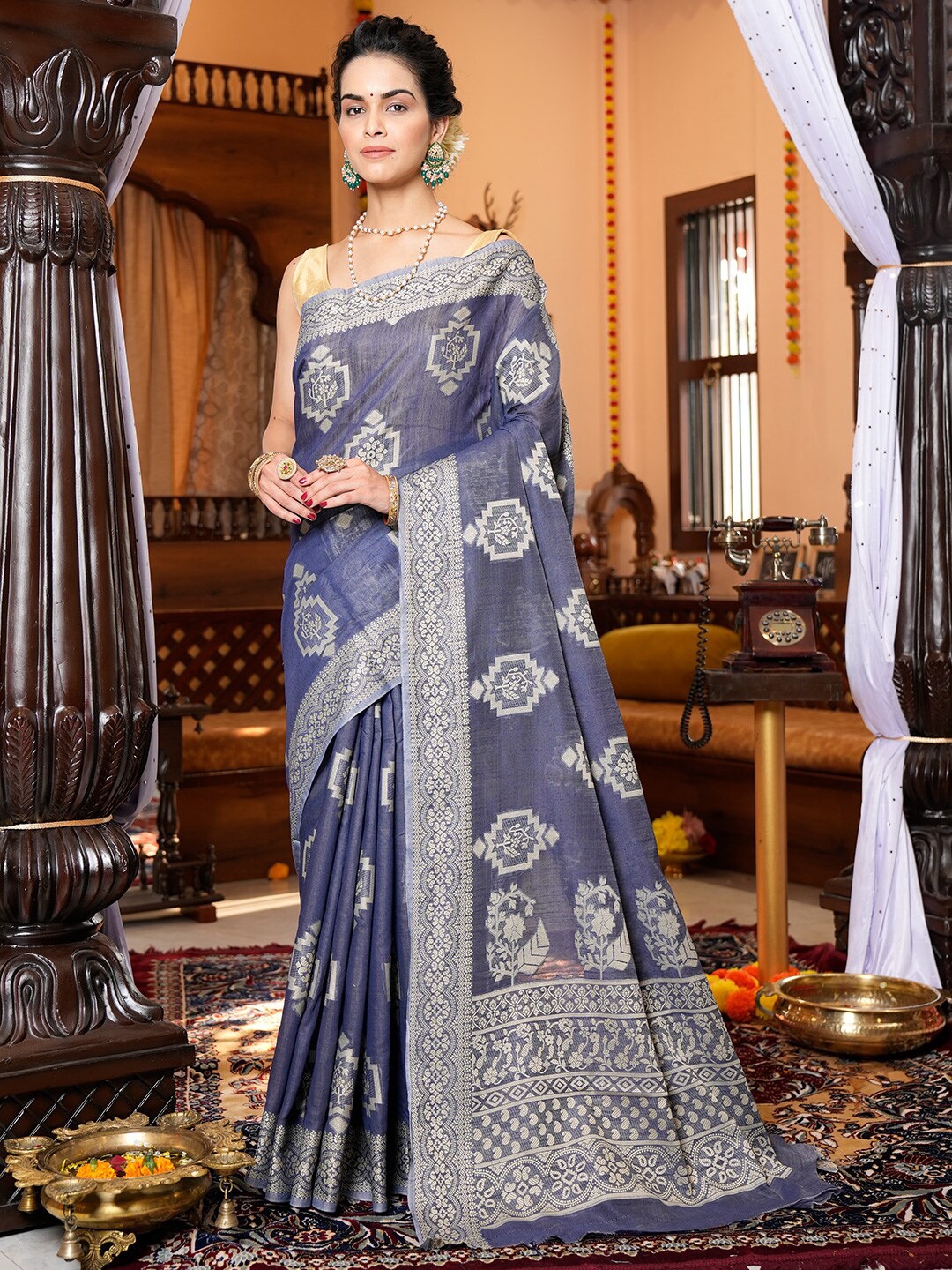 

KARAGIRI Floral Woven Design Pure Cotton Saree, Blue