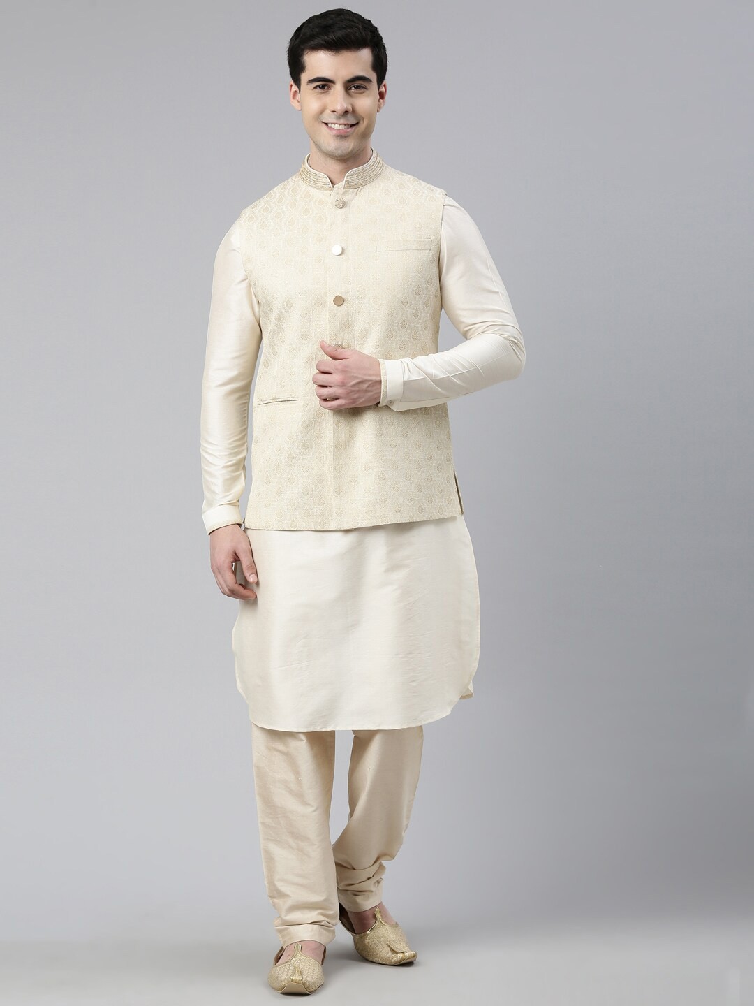 

TheEthnic.Co Mandarin Collar Kurta With Churidar & Jacket, Cream