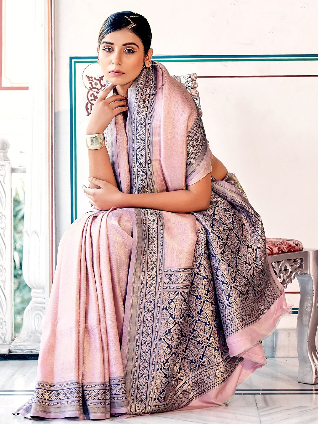 

ODETTE Ethnic Motif Silk Blend Zari Saree With Blouse Piece, Pink