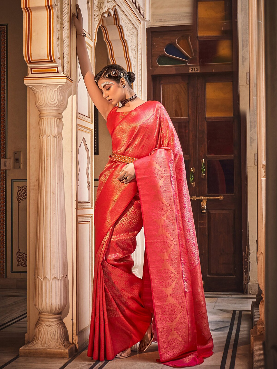 

ODETTE Ethnic Motifs Woven Design Zari Saree, Pink
