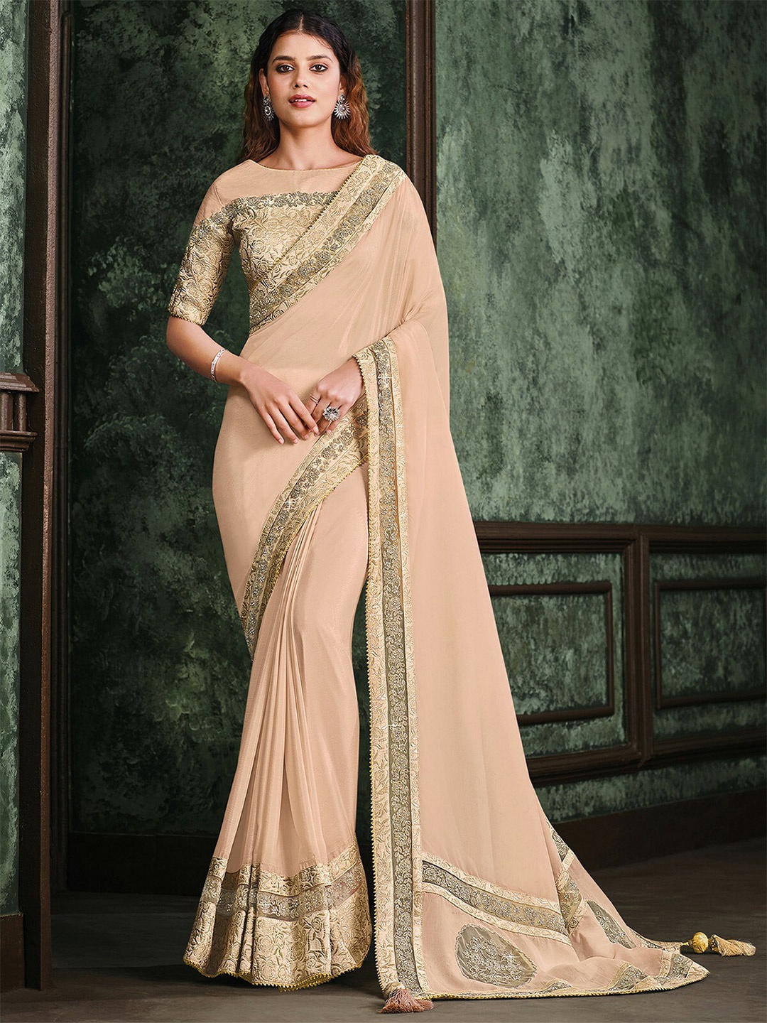 

ODETTE Embroidered Silk Georgette Saree, Peach
