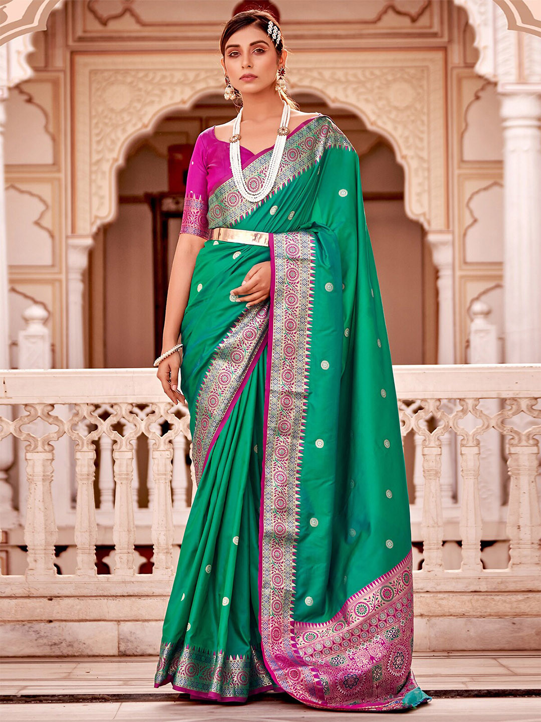 

ODETTE Floral Woven Design Zari Saree, Green