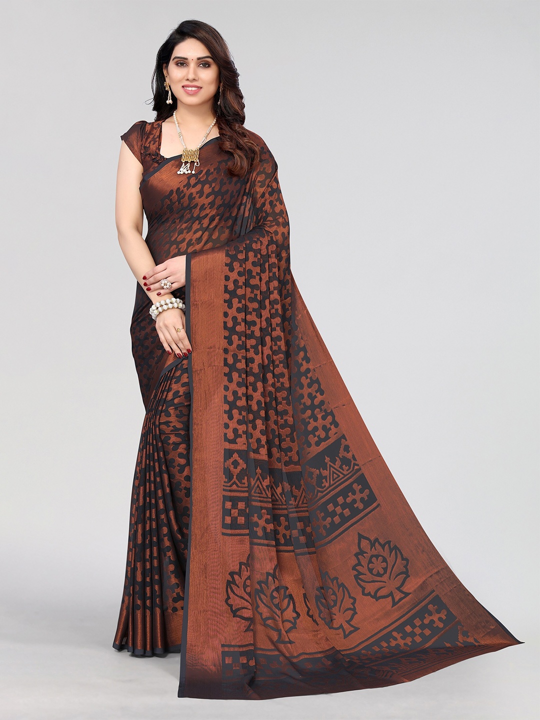 

Winza Designer Geometric Poly Chiffon Venkatgiri Zari Saree With Blouse Piece, Grey