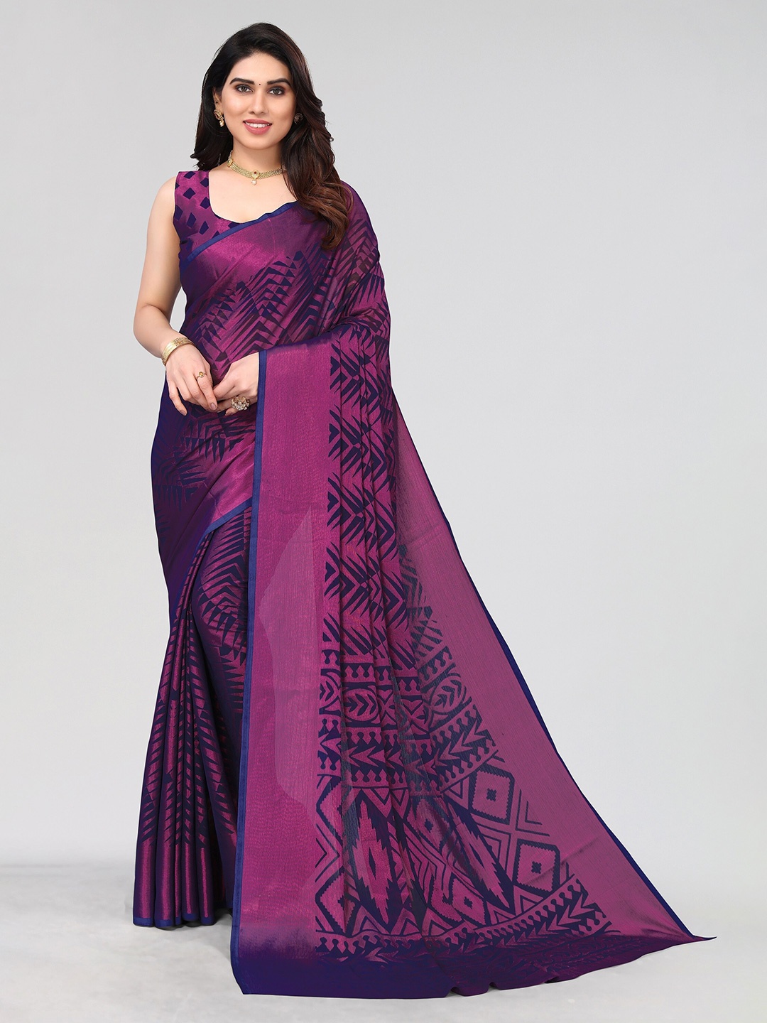 

Winza Designer Geometric Printed Venkatgiri Saree, Navy blue