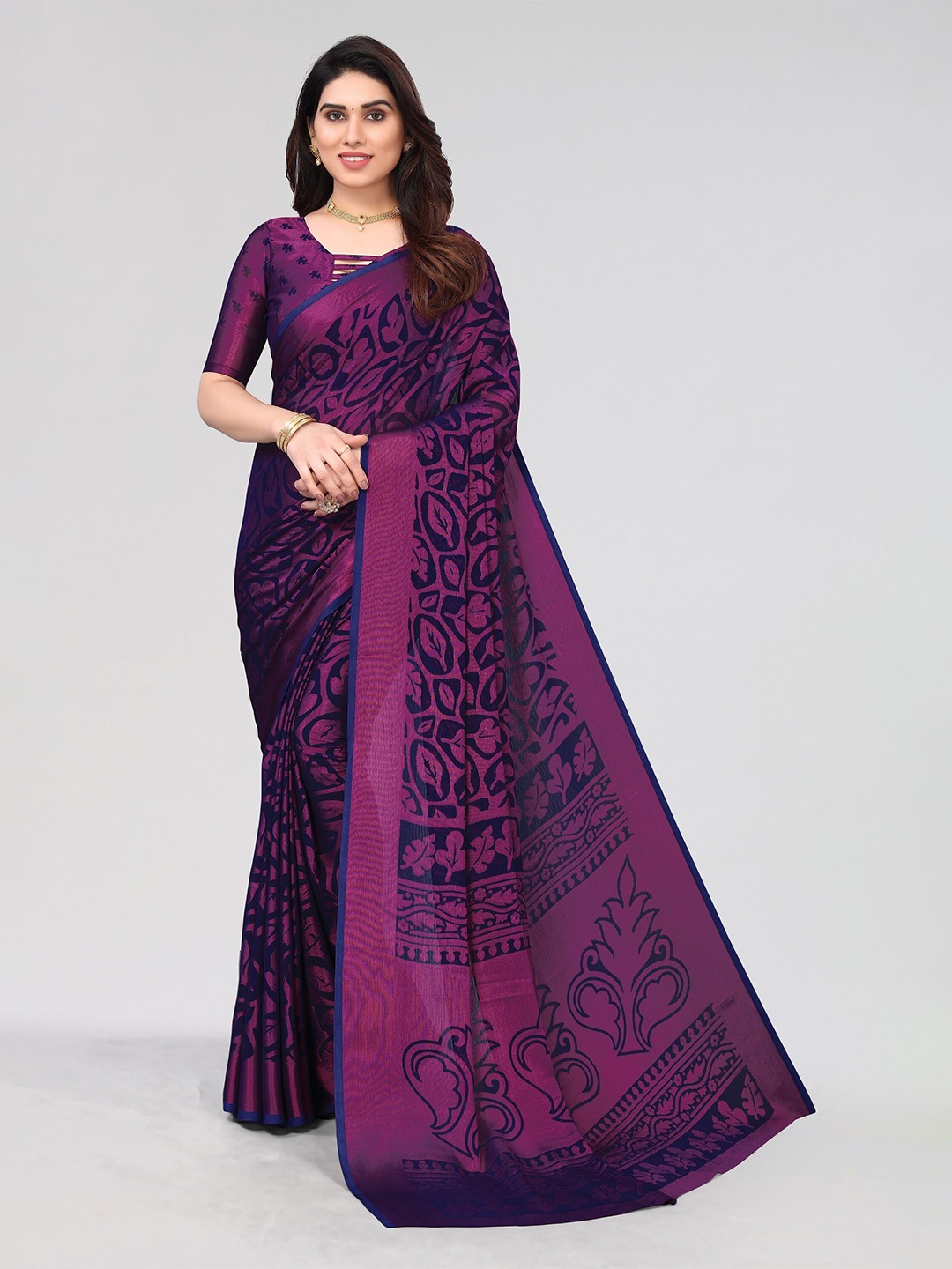 

Winza Designer Floral Zari Venkatgiri Saree, Navy blue