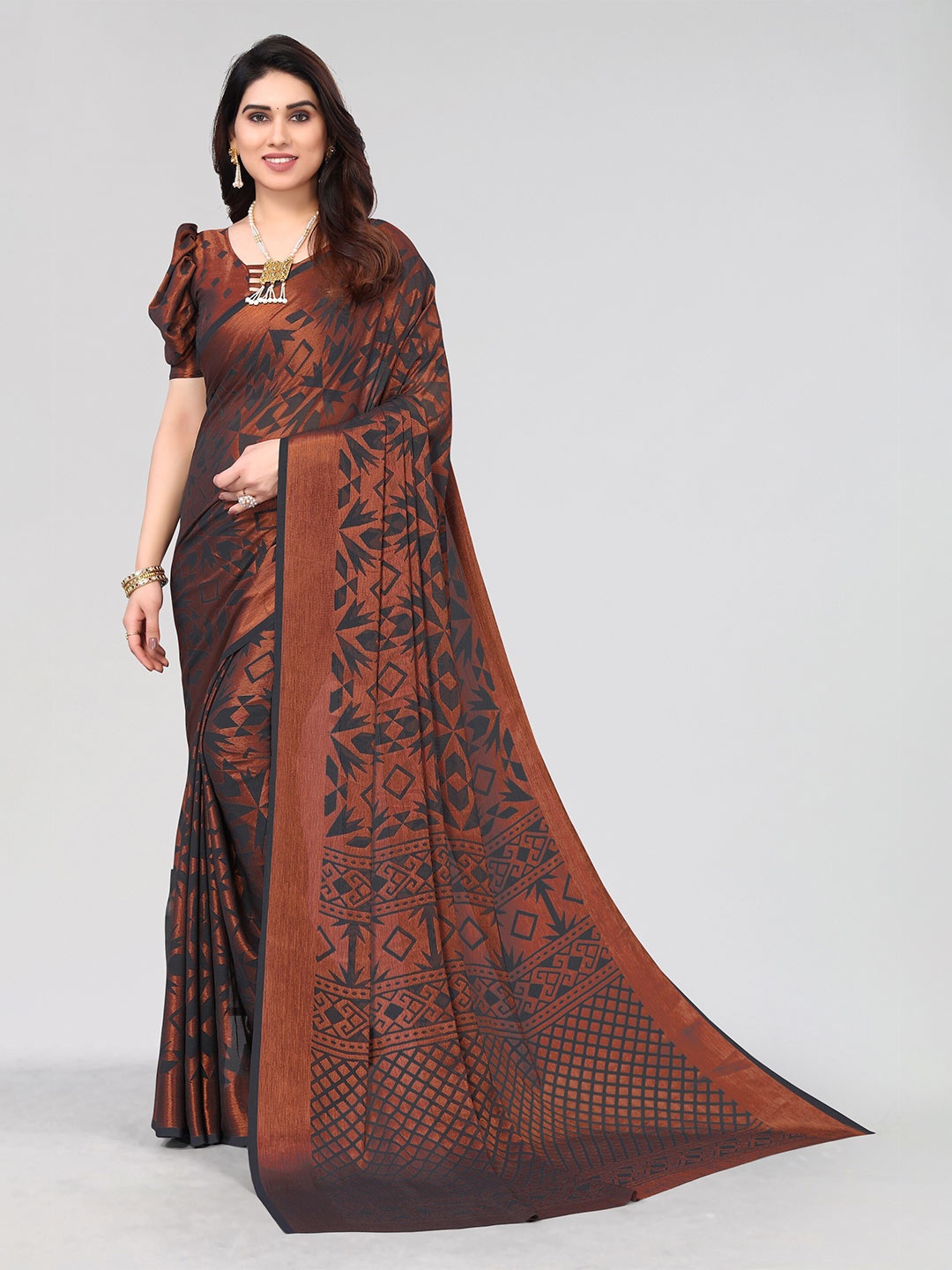 

Winza Designer Geometric Printed Venkatgiri Saree, Charcoal