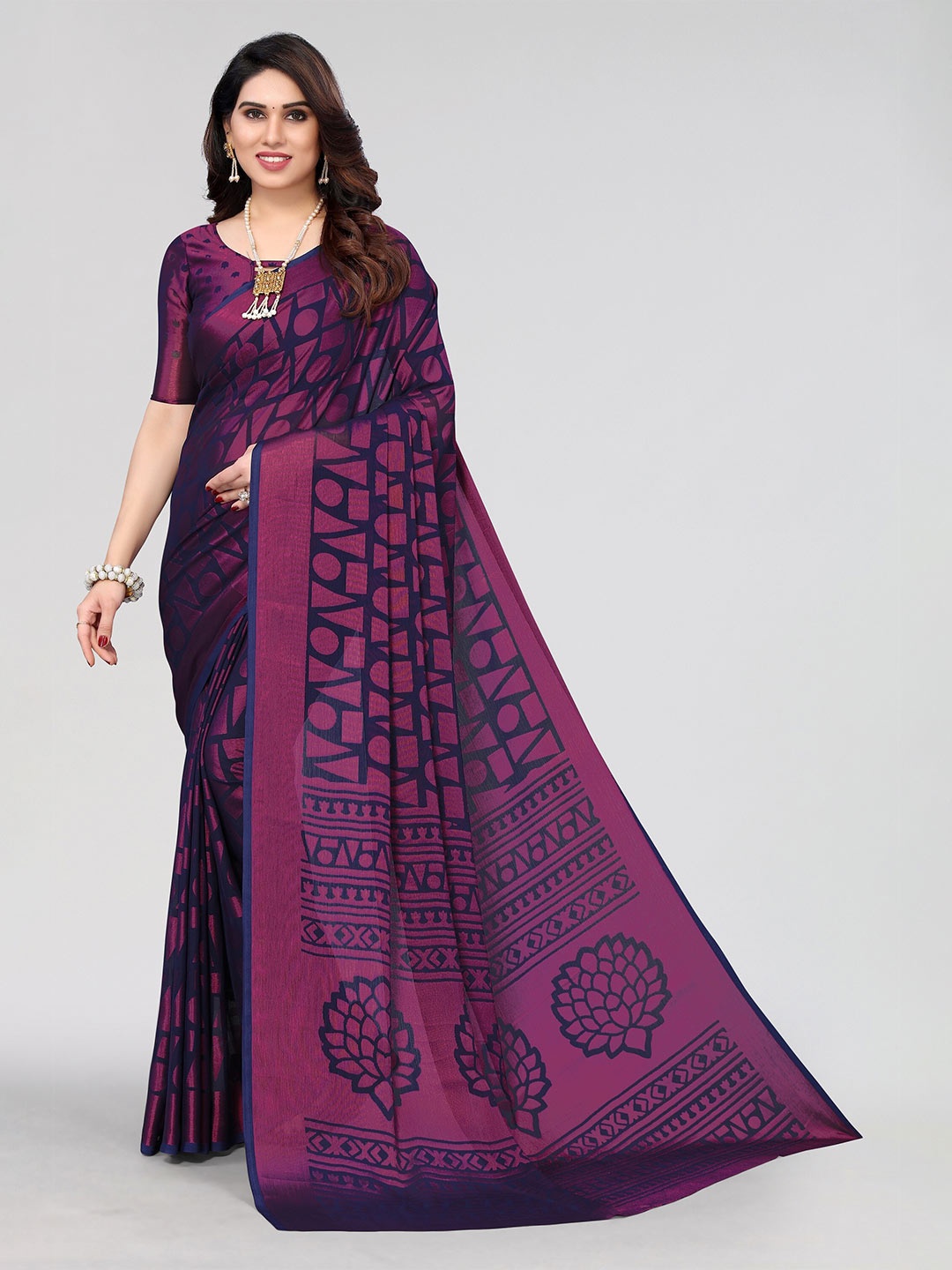 

Winza Designer Geometric Printed Venkatgiri Saree, Navy blue