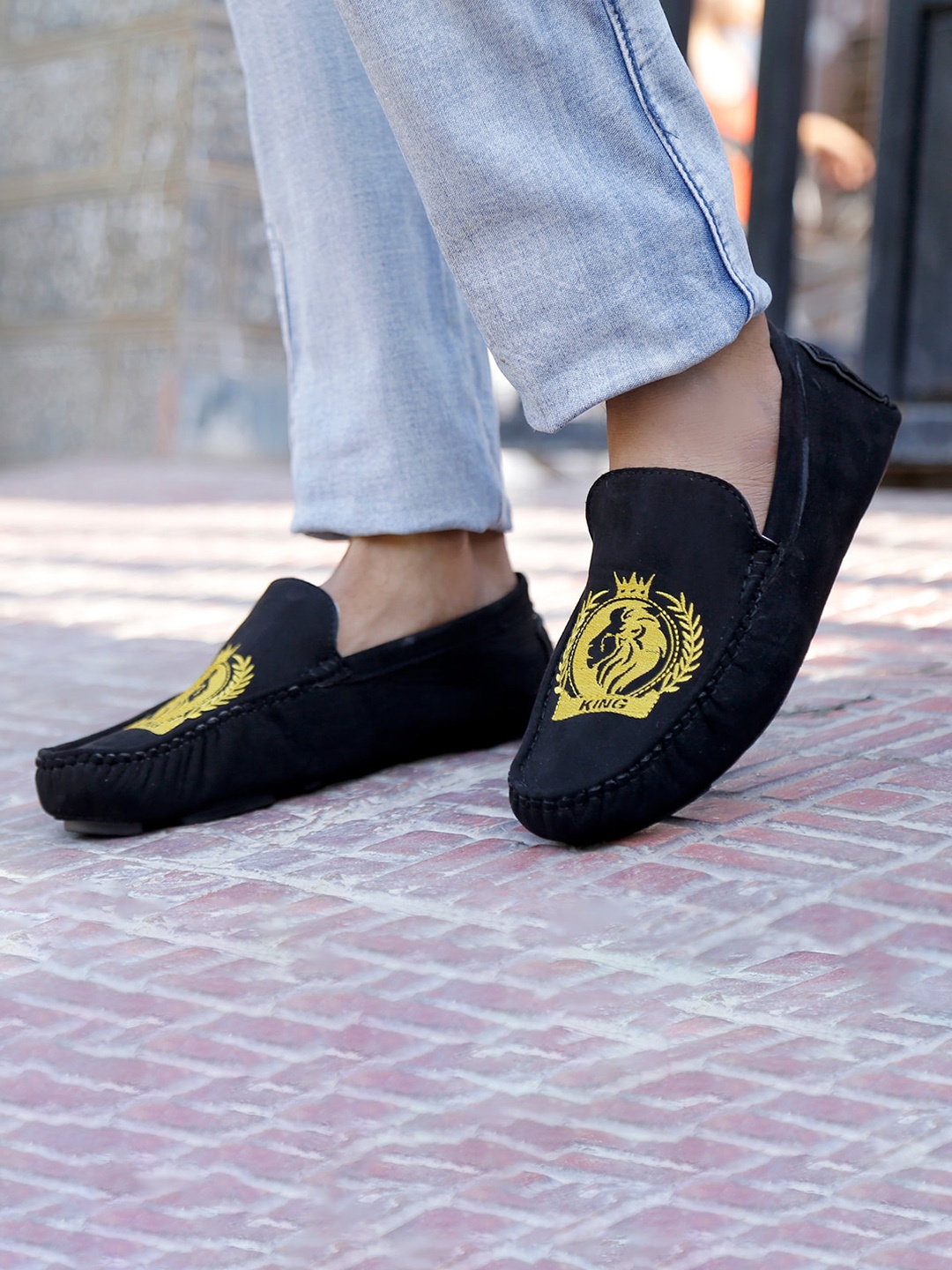 

Bxxy Men Printed Slip-On Loafers, Black
