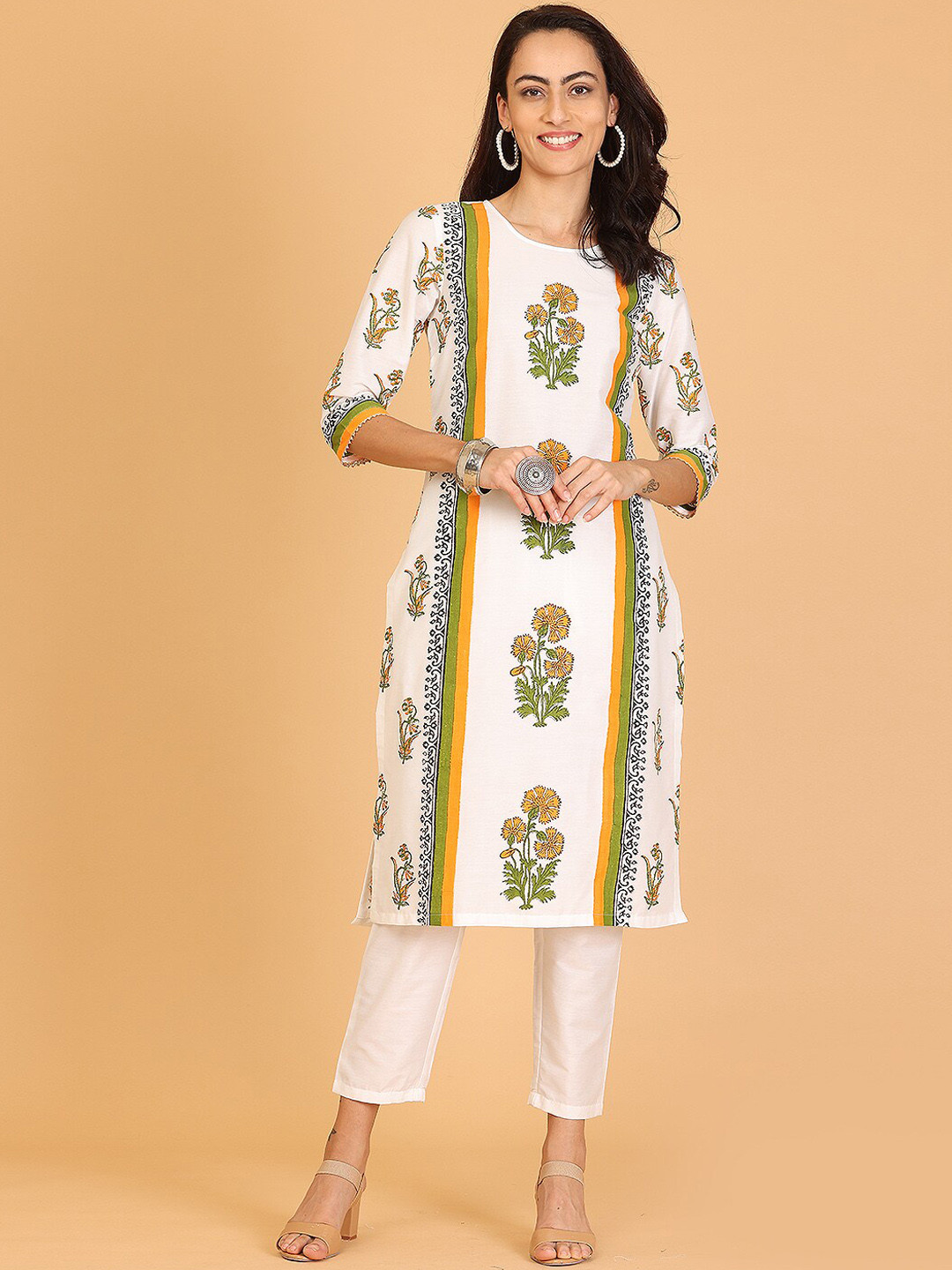 

KAANCHIE NANGGIA Floral Printed Straight Kurta with Trousers, White