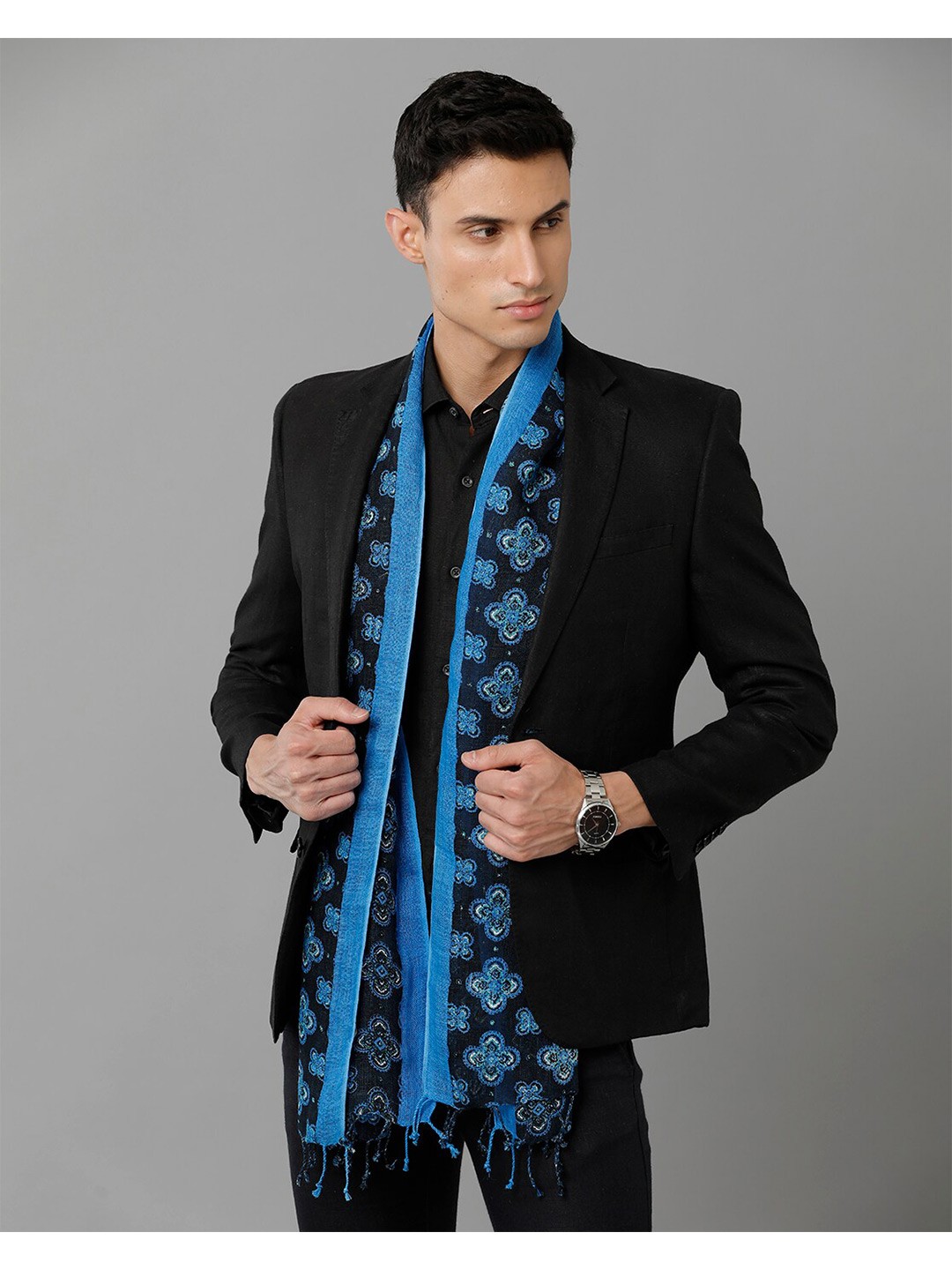 

Linen Club Printed Pure Linen Stole, Black