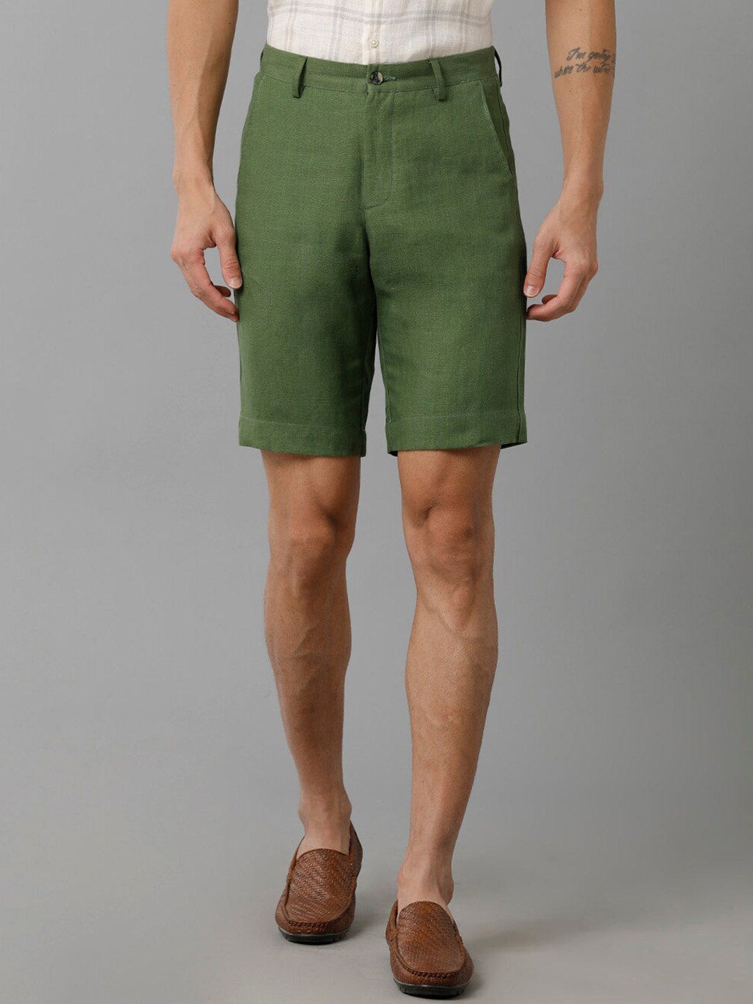 

Linen Club Men Mid-Rise Slim Fit Linen Shorts, Green
