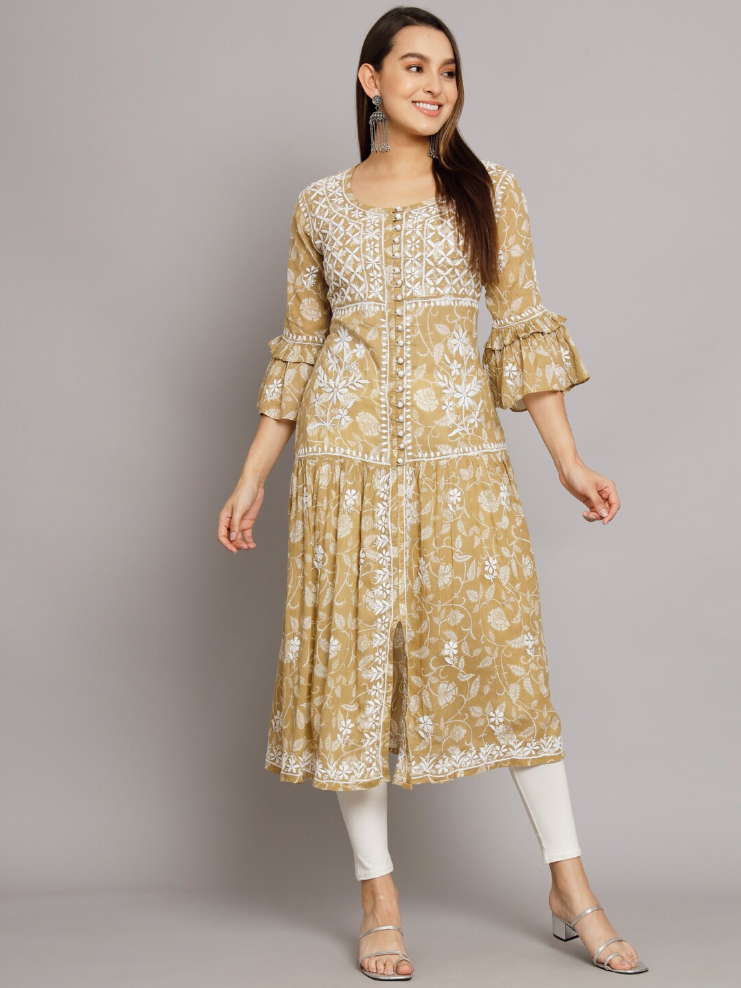 

PARAMOUNT CHIKAN Floral Chikankari Embroidered Cotton A-Line Kurta, Beige