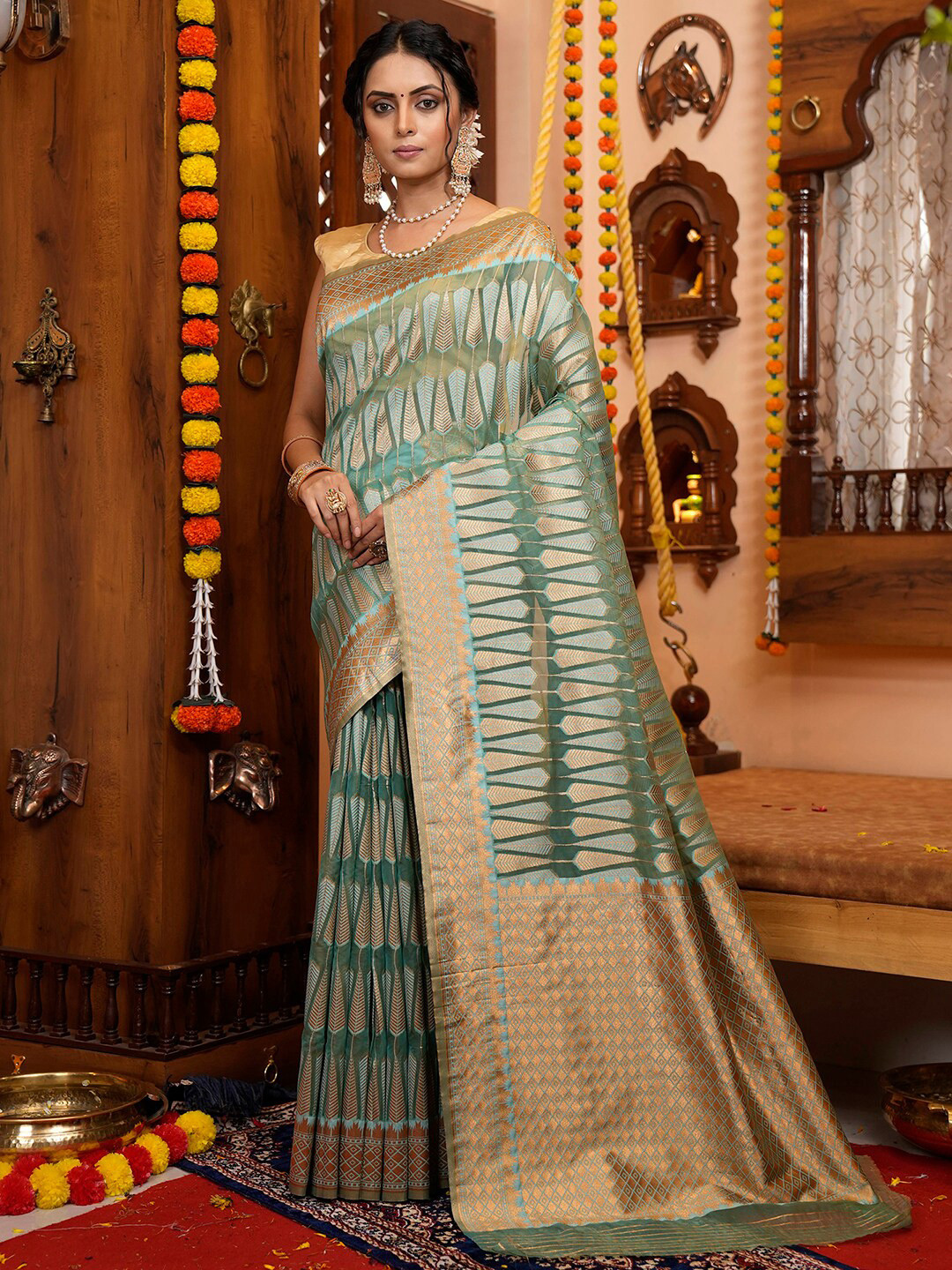 

Satrani Green & Gold-Toned Ethnic Motifs Woven Design Zari Banarasi Saree