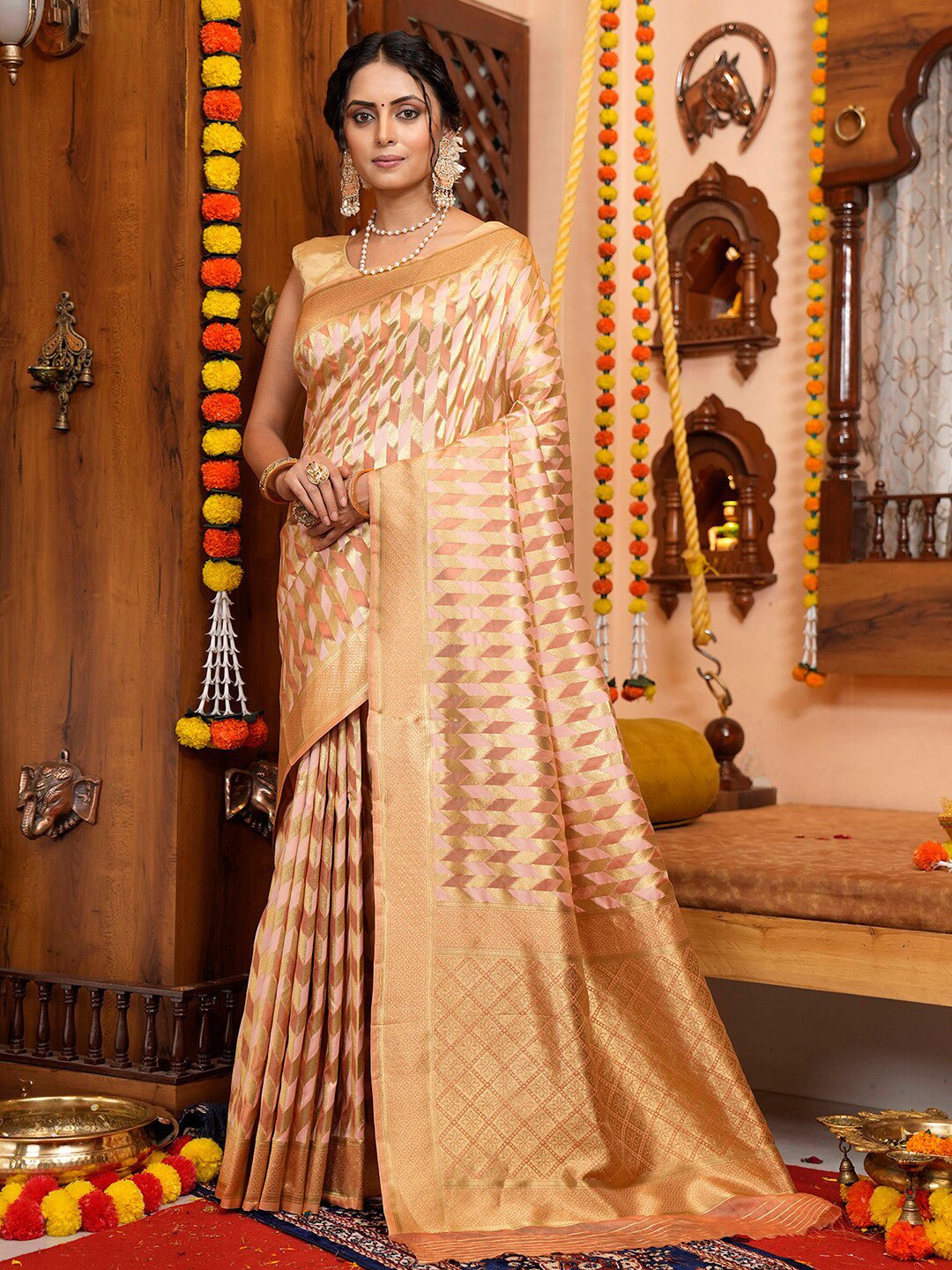 

Satrani Pink & Gold-Toned Ethnic Motifs Woven Design Zari Banarasi Saree