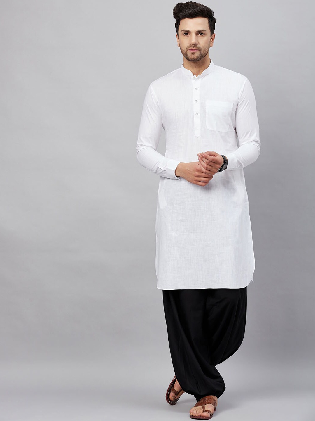 

VASTRAMAY Mandarin Collar Curved Hem Straight Kurta with Patiala, White