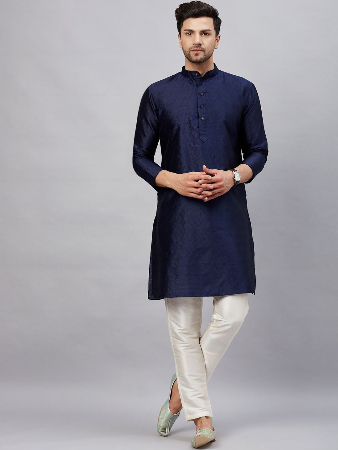 

VASTRAMAY Ethnic Motifs Woven Design Regular Kurta With Trousers, Navy blue