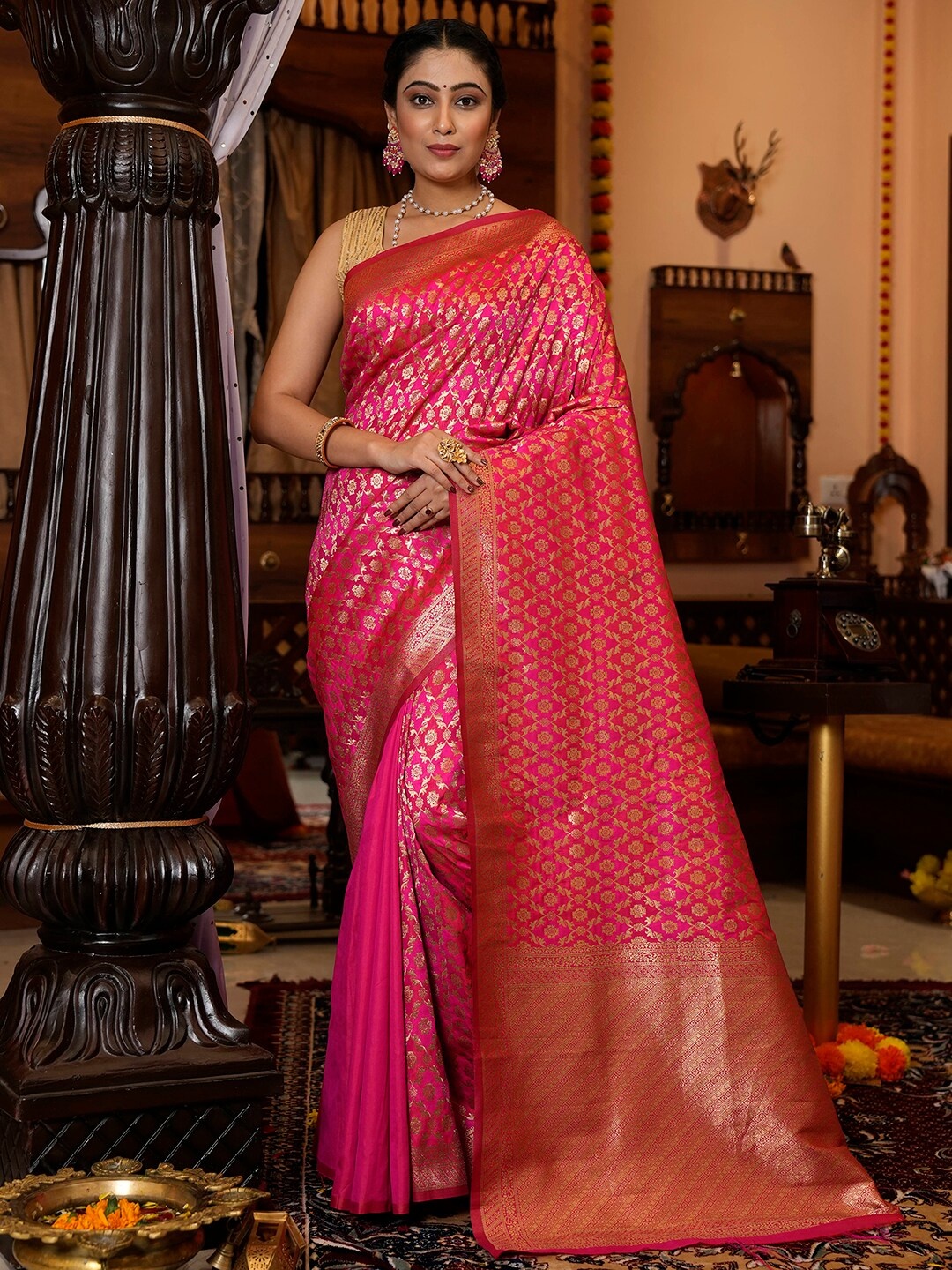 

Satrani Pink & Gold-Toned Ethnic Motifs Woven Design Zari Banarasi Saree