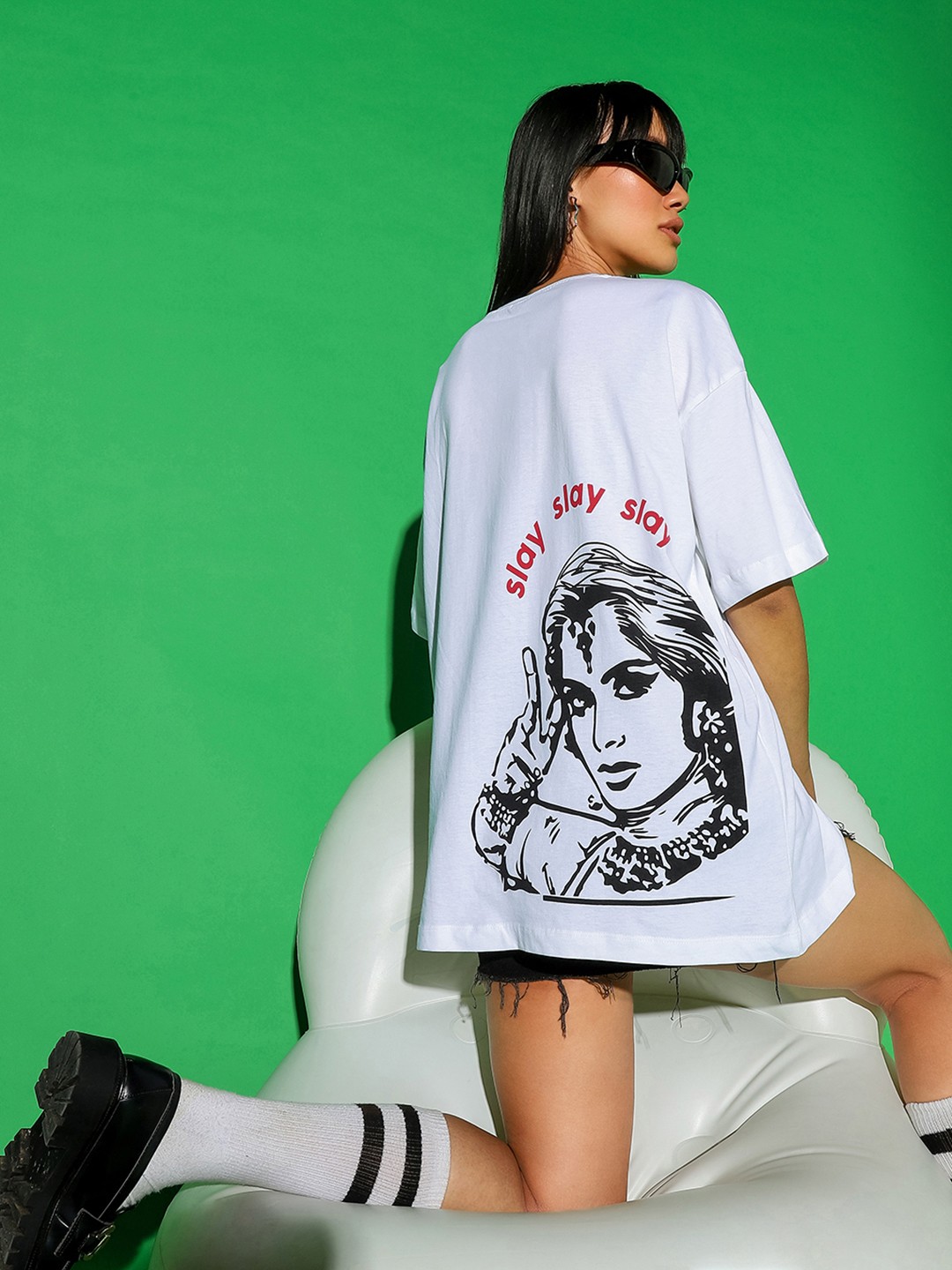 

Bewakoof Slay Graphic Printed Oversized T-shirt, White