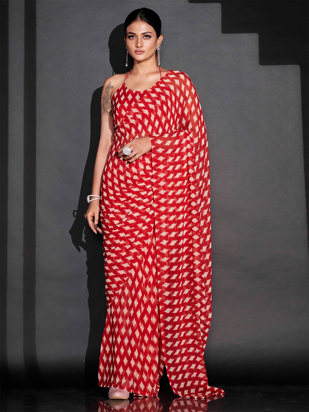 

Tikhi Imli Ethnic Motifs Printed Ready To Wear Saree, Red