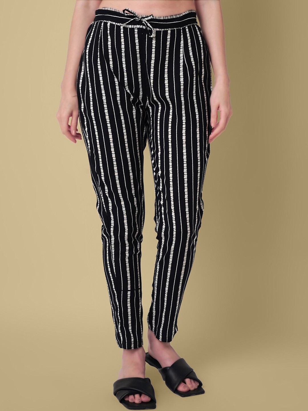 

DAEVISH Women Vertical Striped Relaxed Straight Leg Mid Rise Trousers, Black