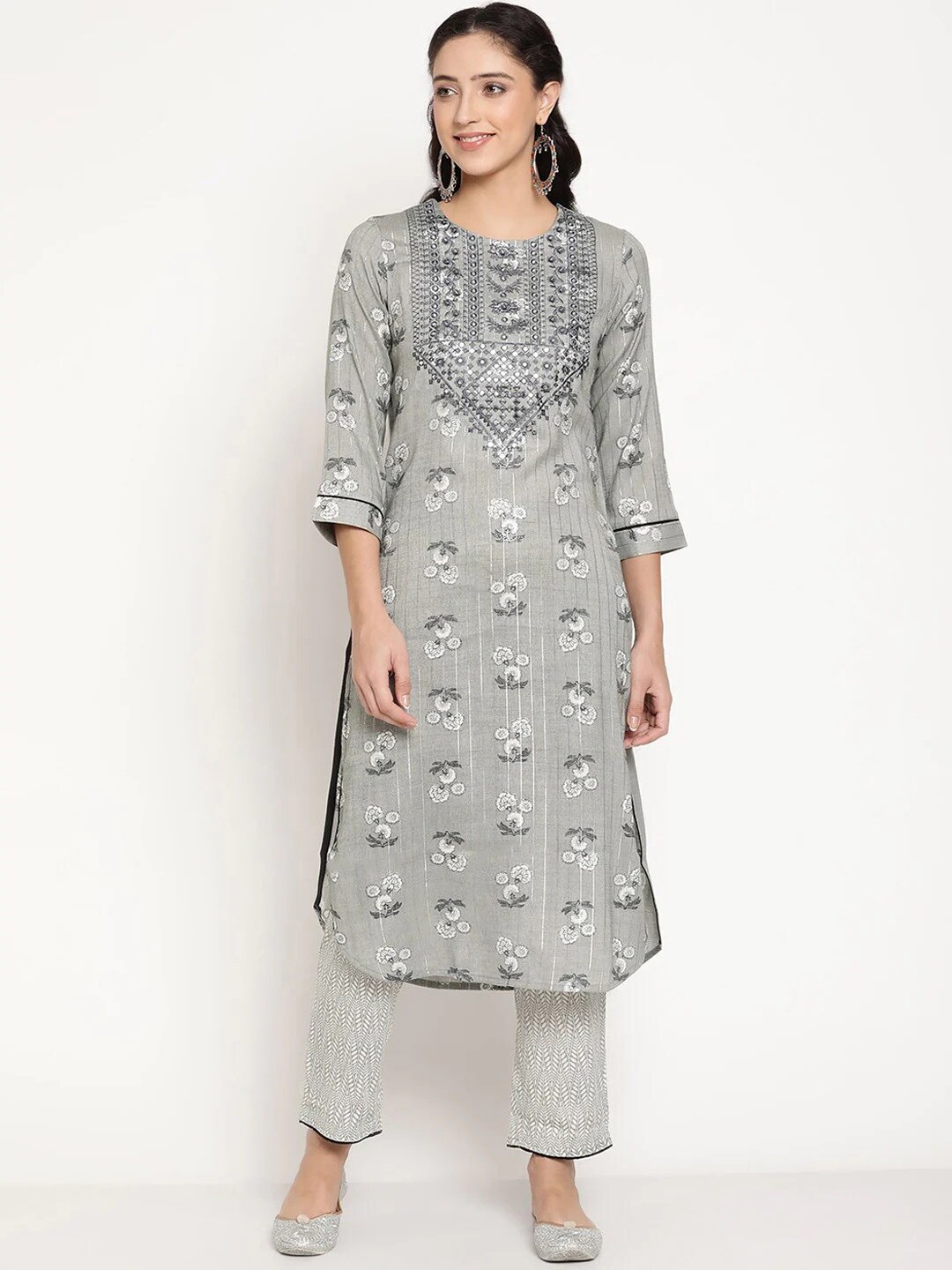 

Be Indi Women Floral Printed Straight Kurta Set with Trouser, Grey