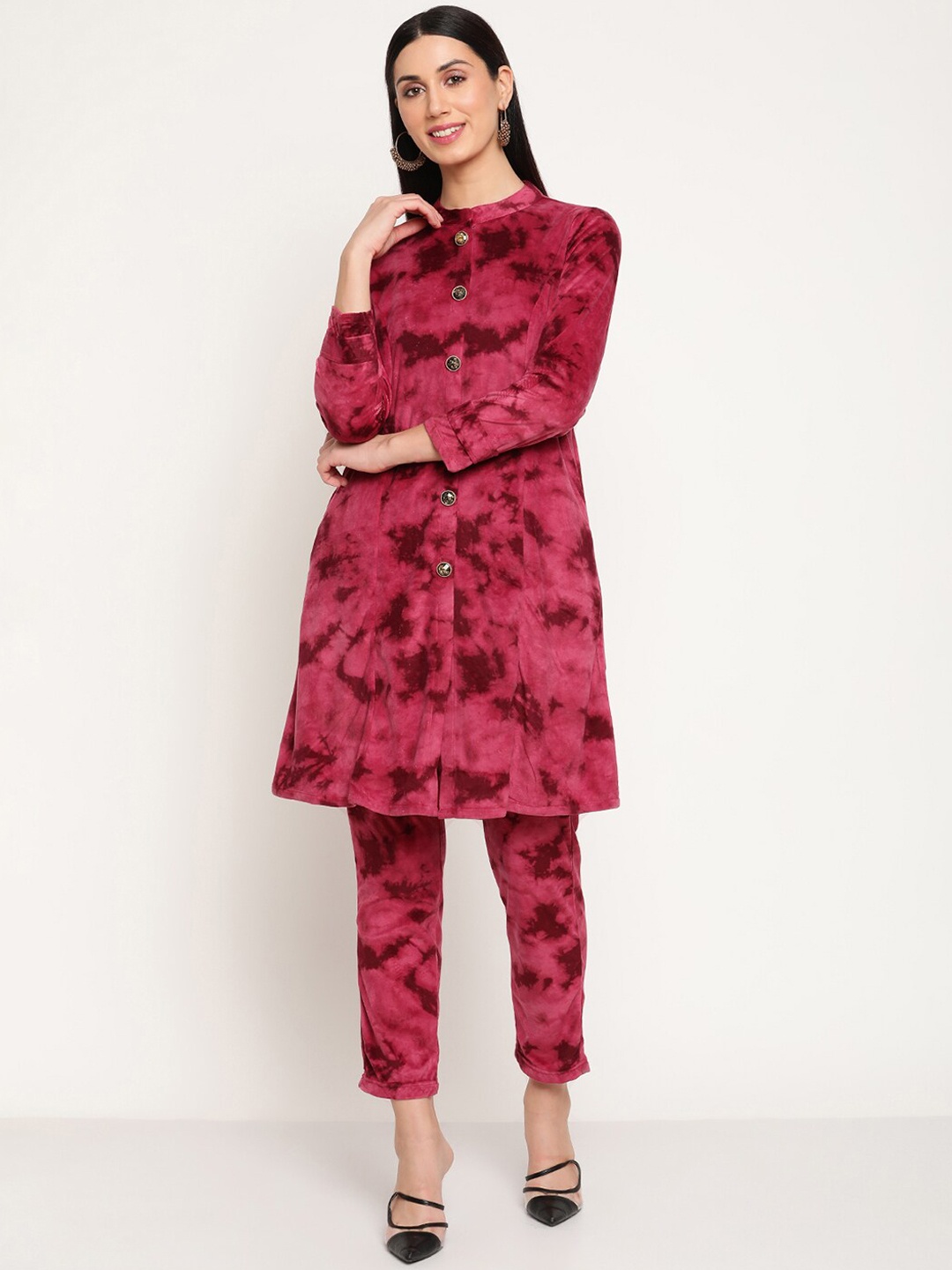 

Be Indi Women Abstract Dyed A-Line Velvet Kurta Set with Trouser, Fuchsia