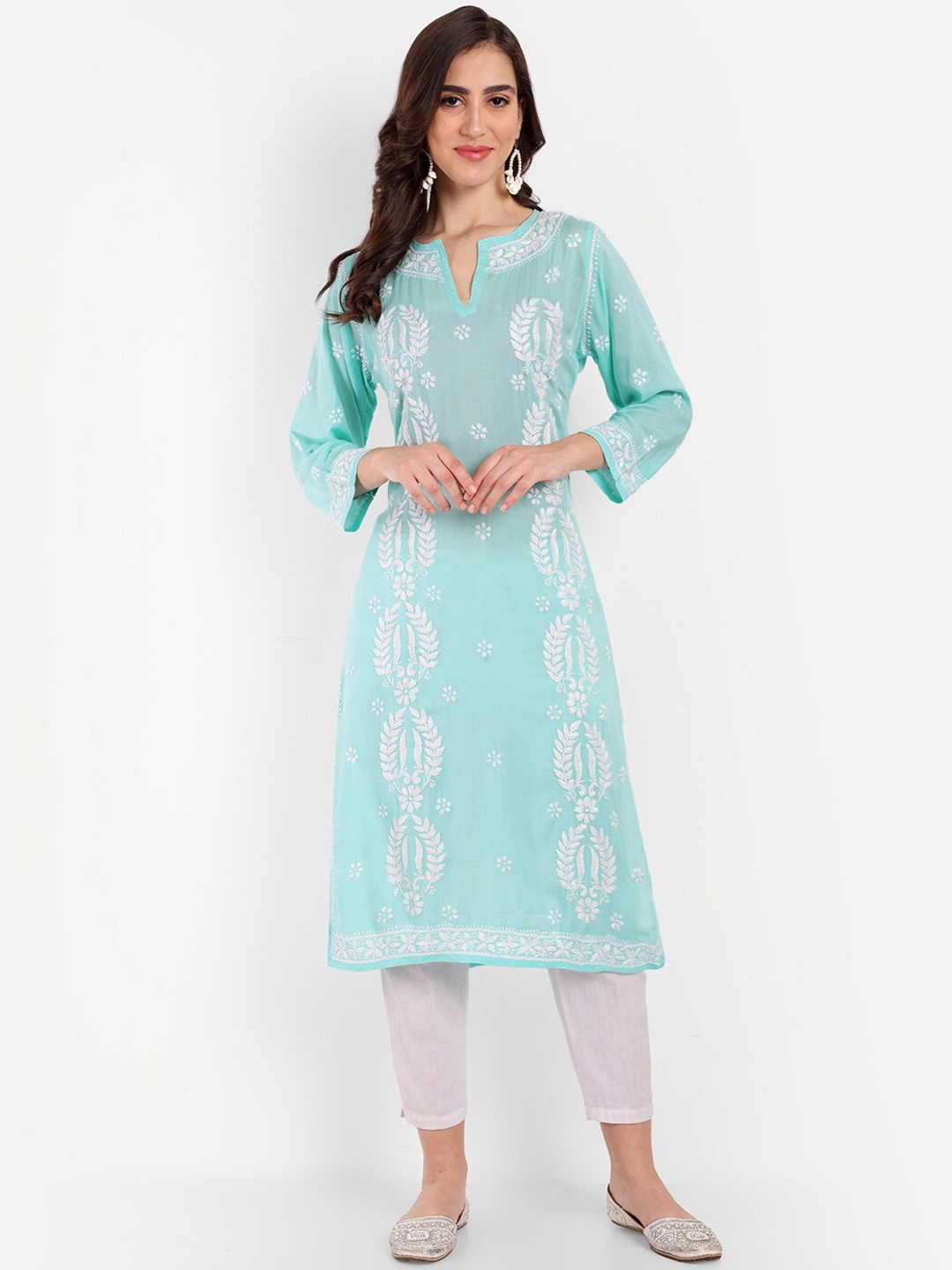 

Indiankala4u Ethnic Motifs Embroidered Chikankari Straight Kurta, Blue