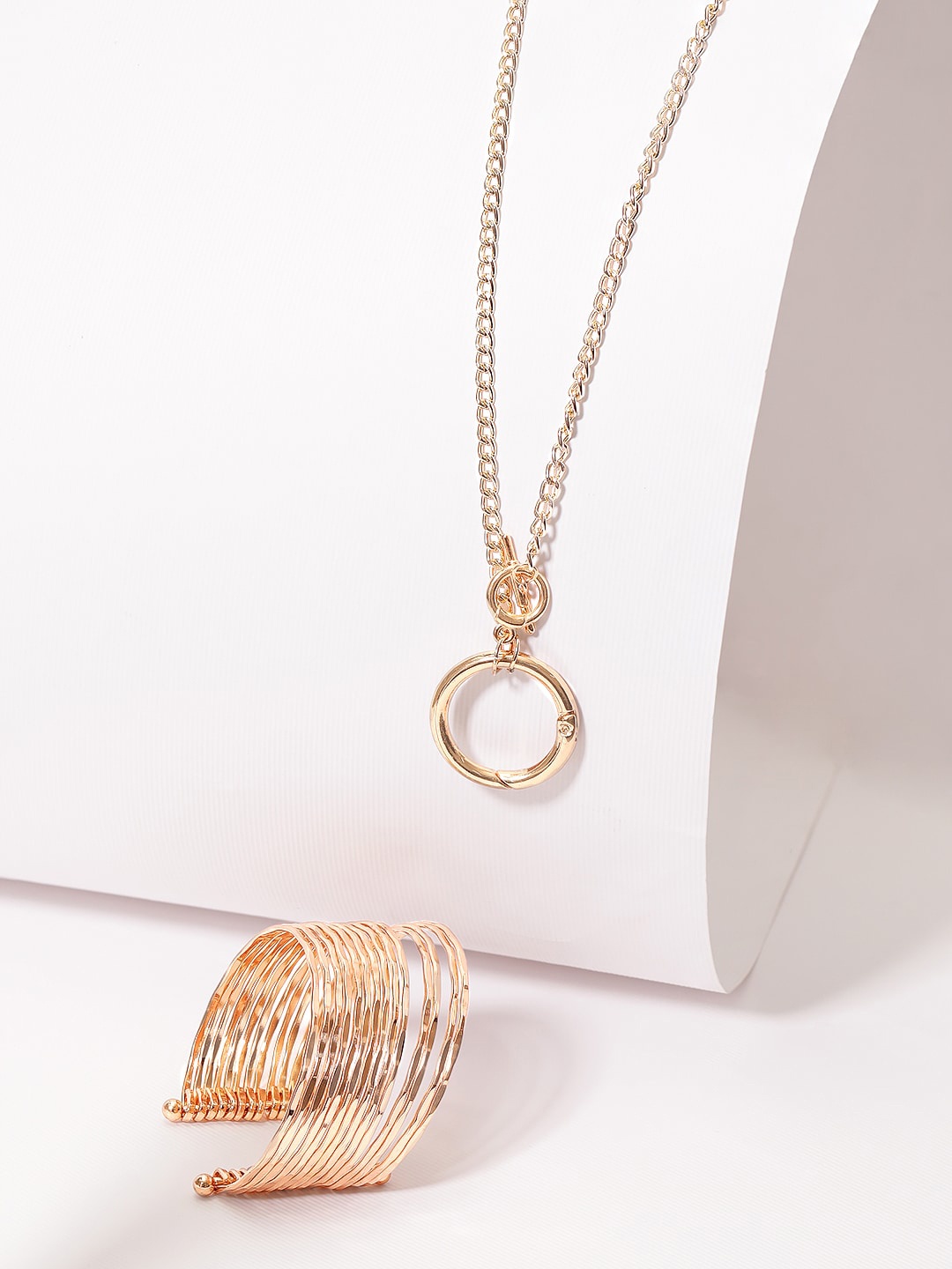 

Rubans Voguish Gold-Plated Jewellery Set