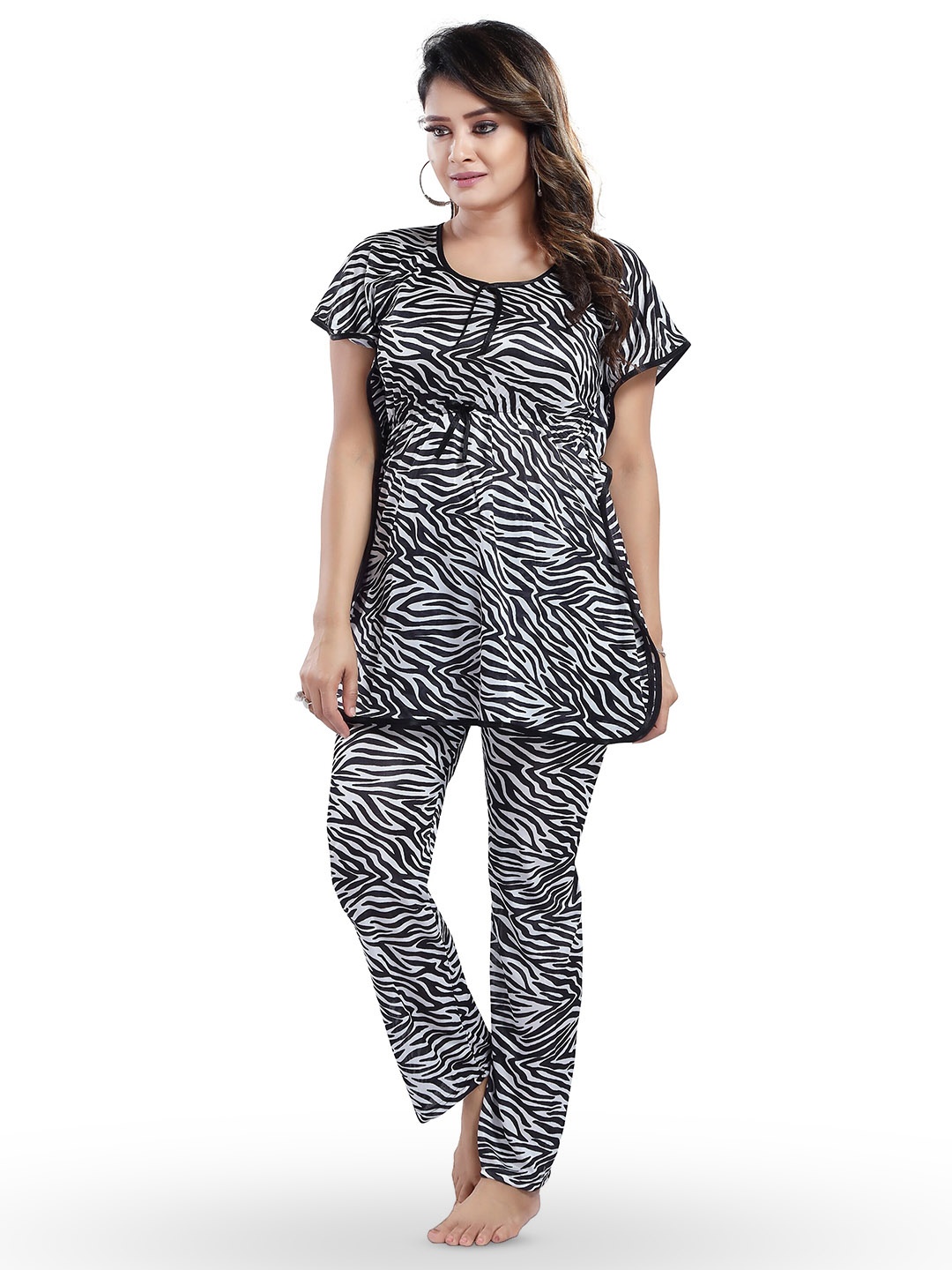 

SHOPPING STATION Abstract Printed Satin Night Suit, Black