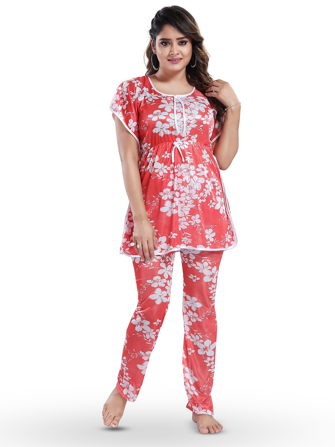 

SHOPPING STATION Floral Printed Satin Night Suit, Peach
