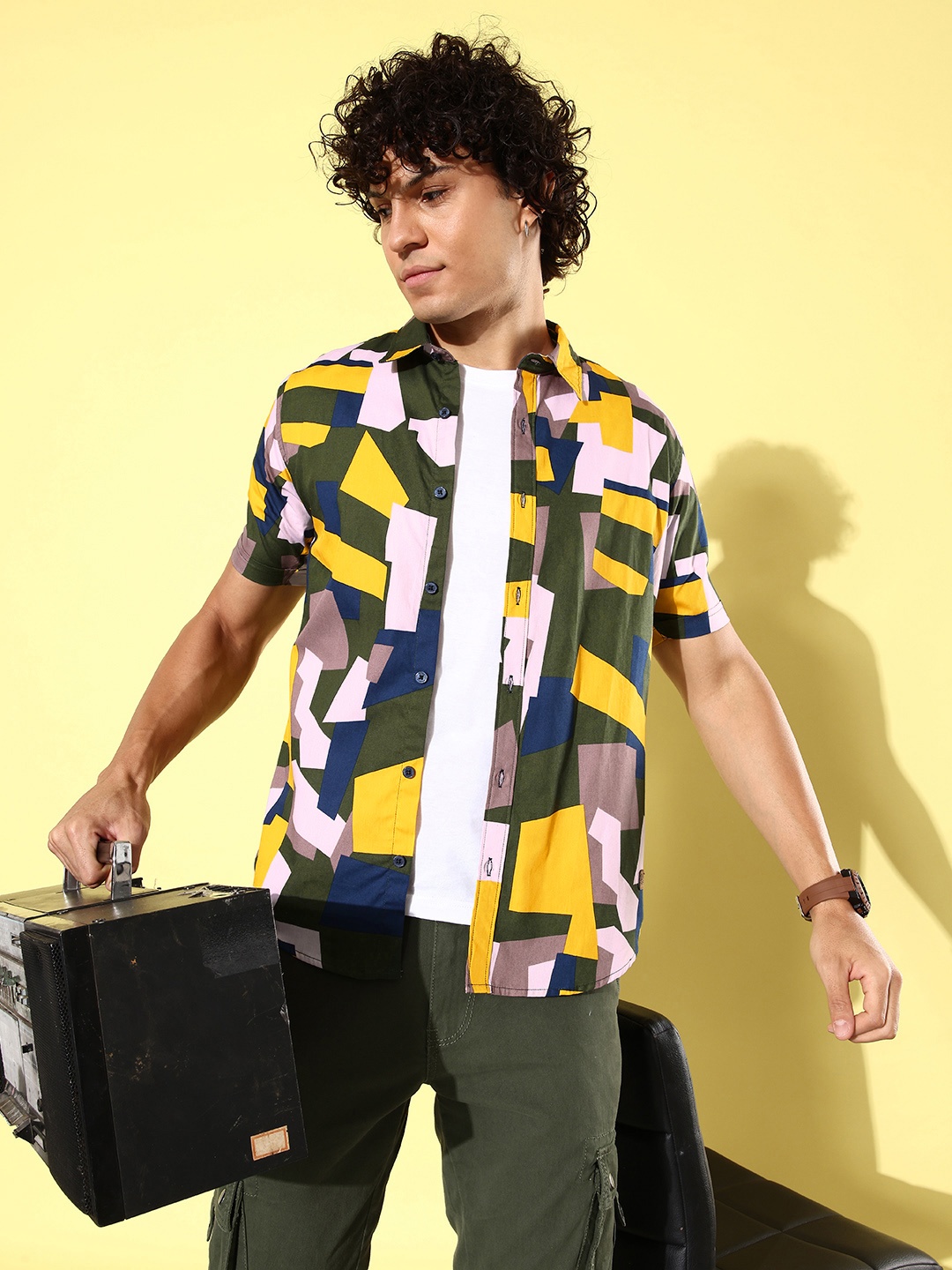 

CS LIFE Men Classic Regular Fit Abstract Opaque Printed Pure Cotton Casual Shirt, Olive