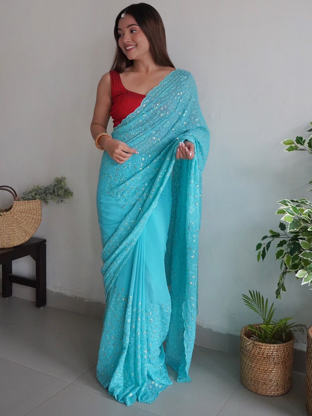 

Exclusiva Floral Embroidered Sequinned Saree, Blue