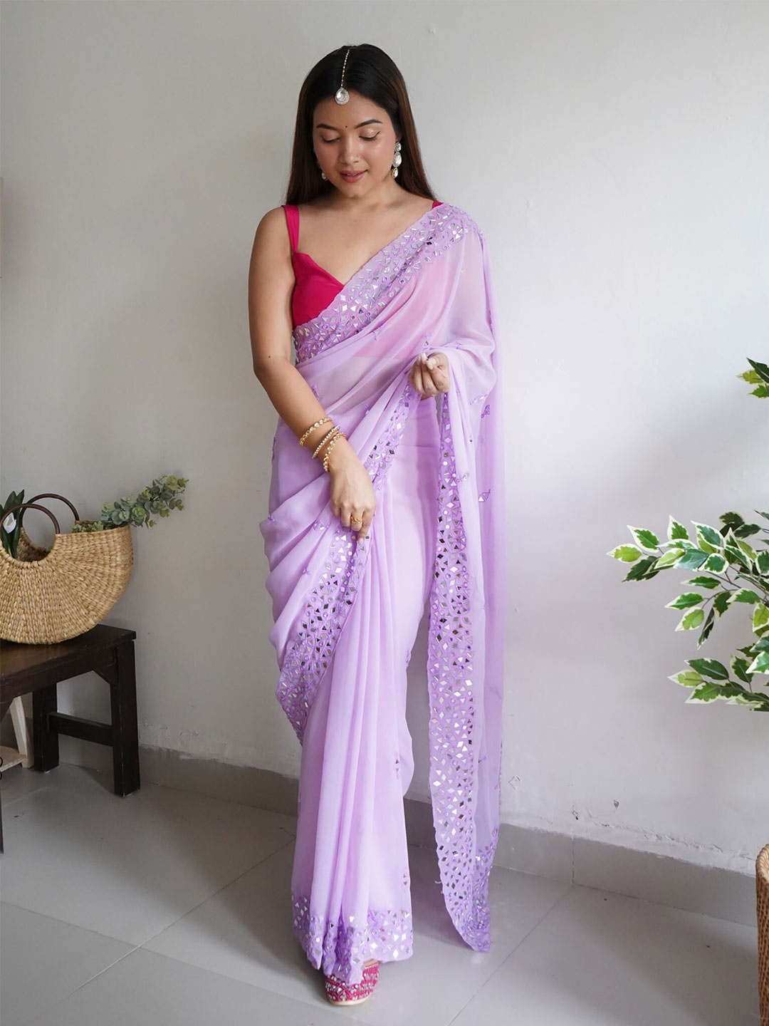 

Exclusiva Mirror Work Saree, Lavender