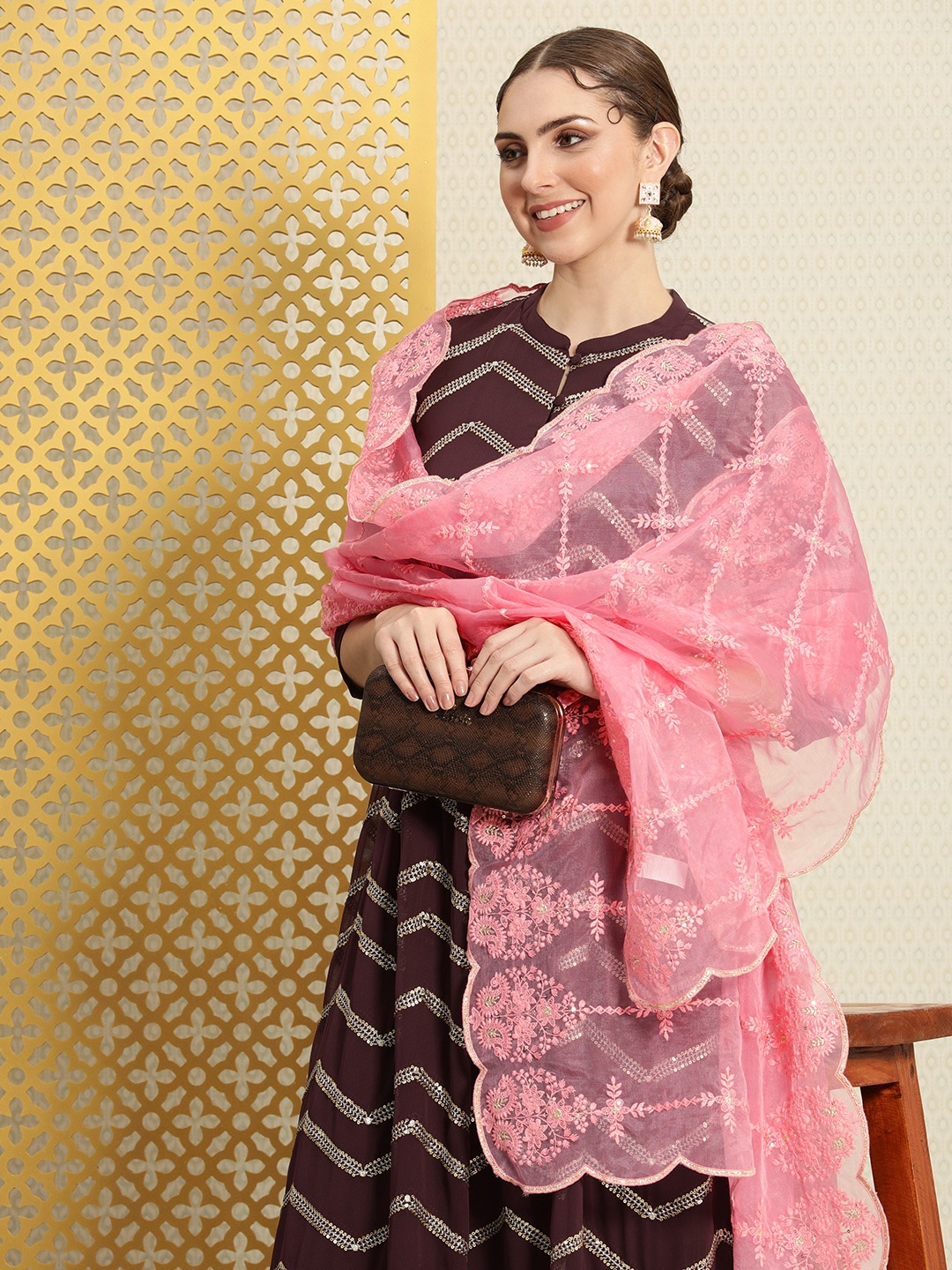 

House of Pataudi Embroidered Sequined Jashn Dupatta, Pink